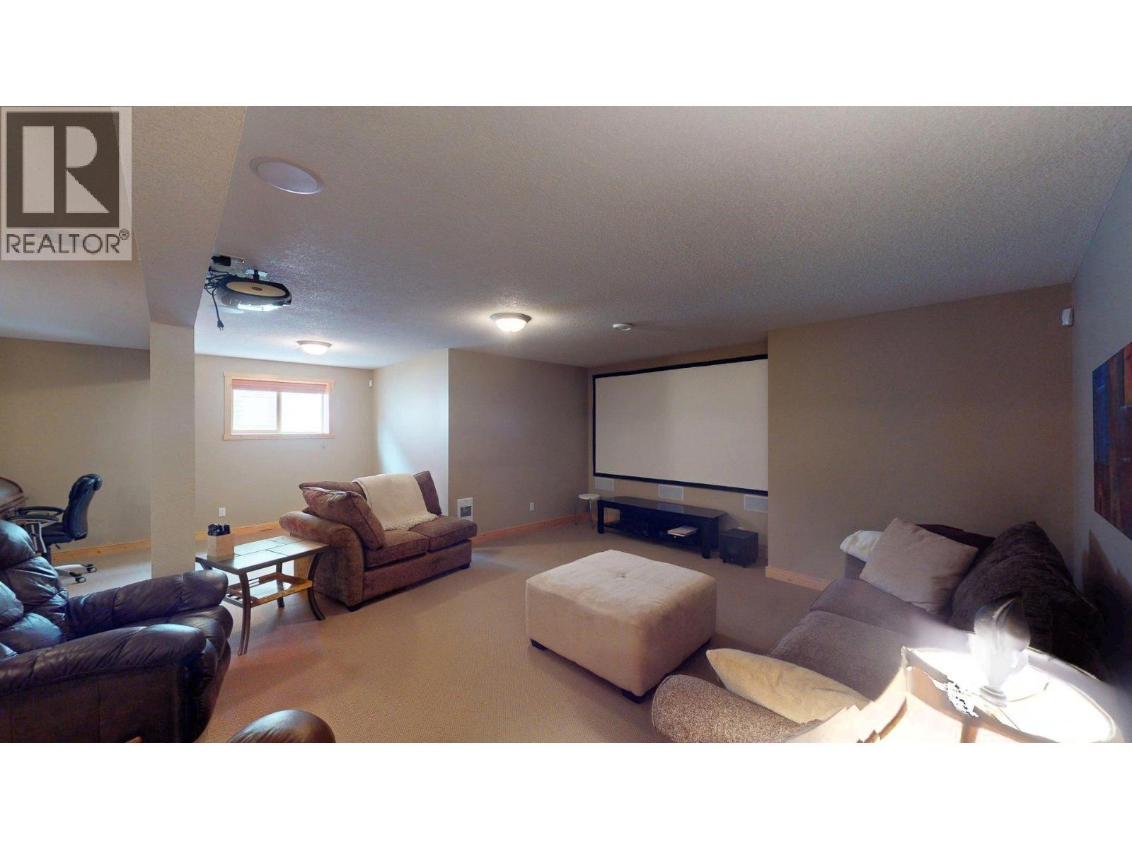 4886 RIDGE ROAD - 48