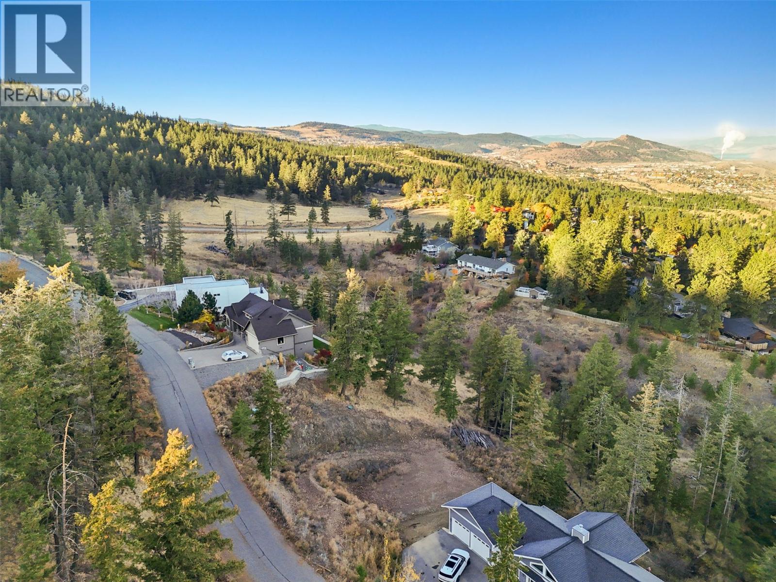 2069 HIGH SCHYLEA Drive, Kamloops