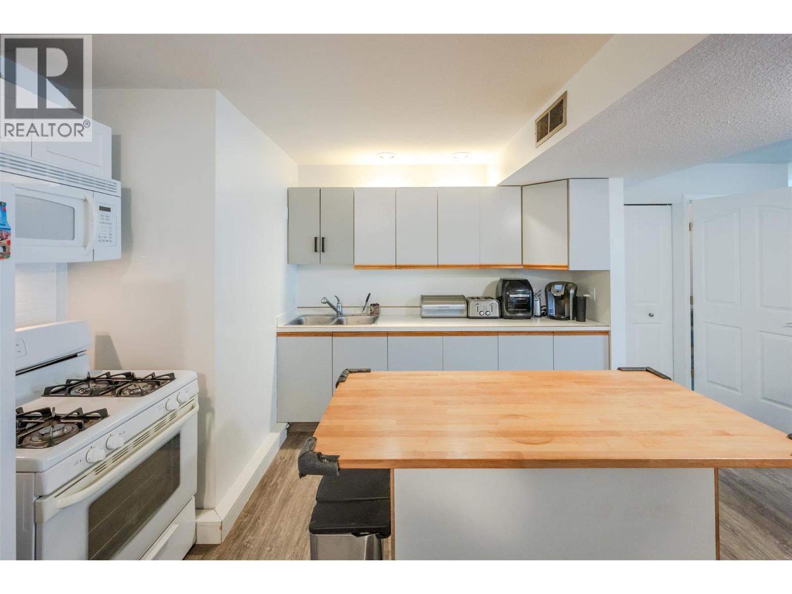 138 EVERGREEN Crescent, Penticton