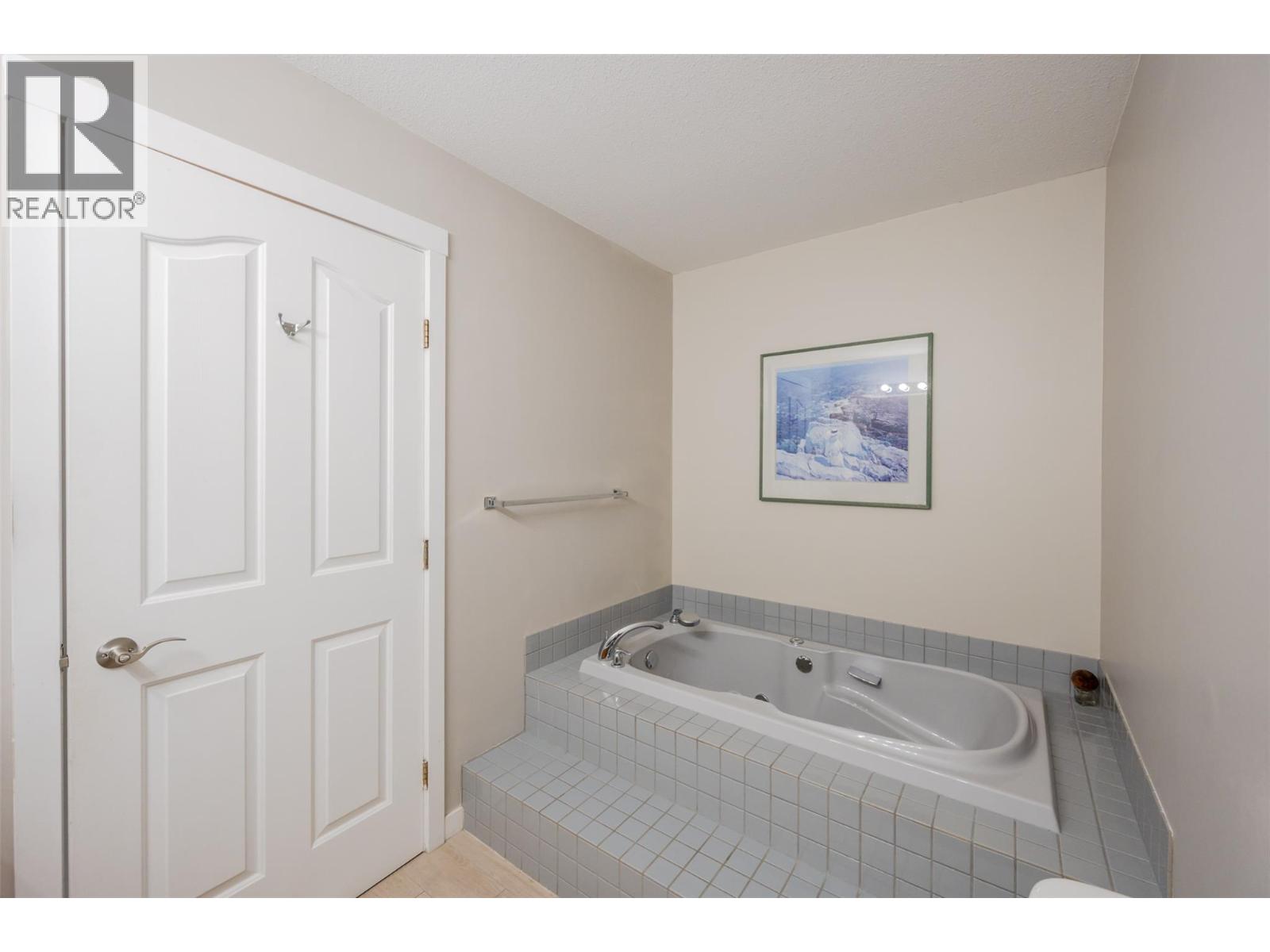 138 EVERGREEN Crescent, Penticton