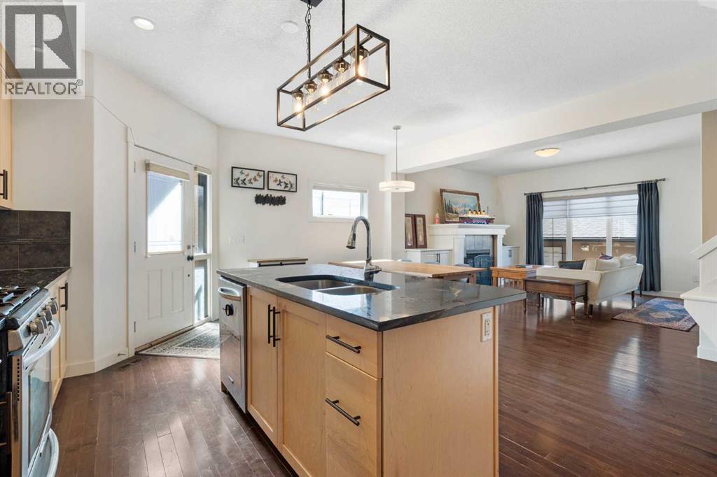 Single Family House for Sale in    Avenue NW Montgomery Calgary 