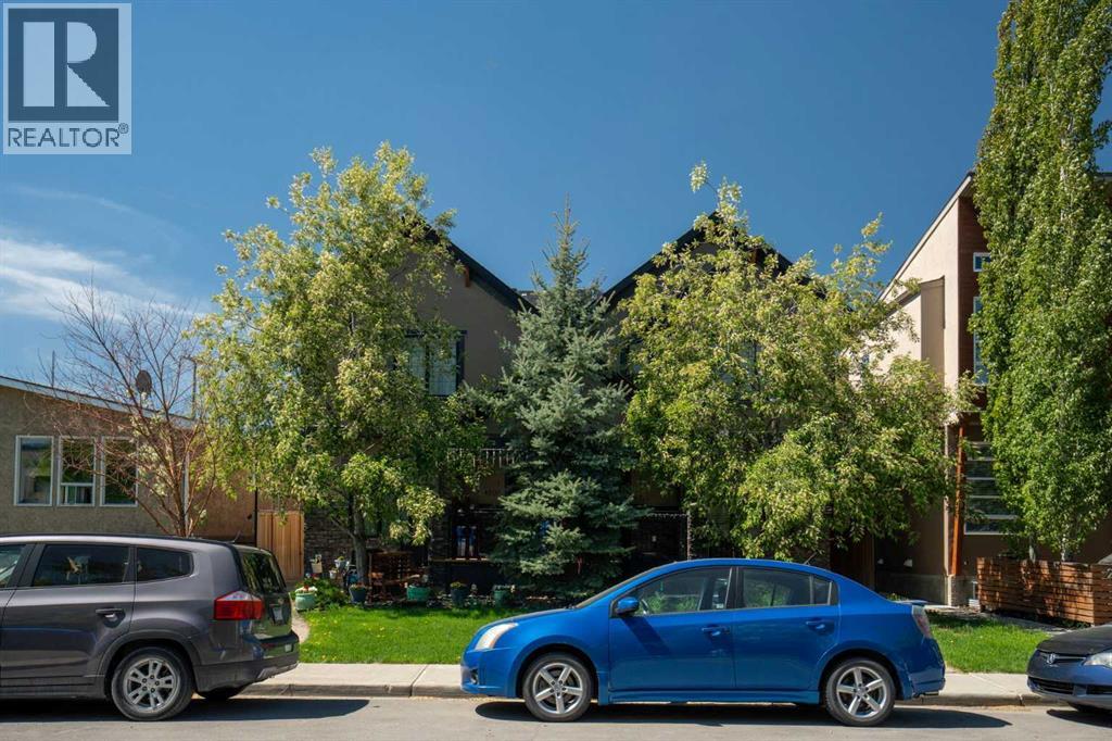 Single Family House for Sale in    Avenue NW Montgomery Calgary 