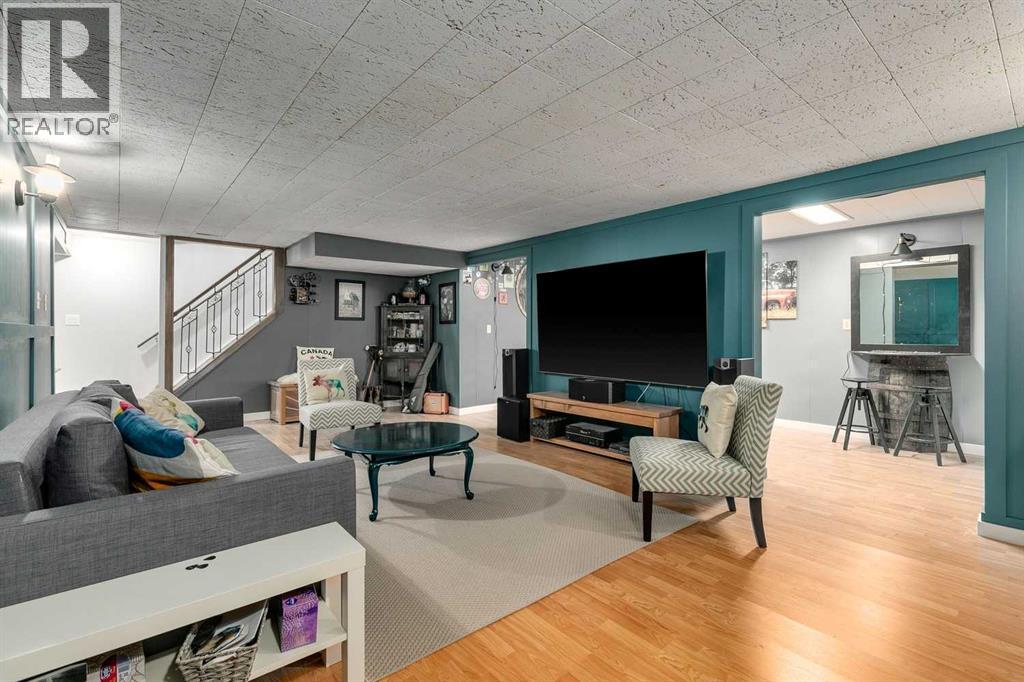 Single Family House Bungalow for Sale in  Sacramento Place SW Southwood Calgary 