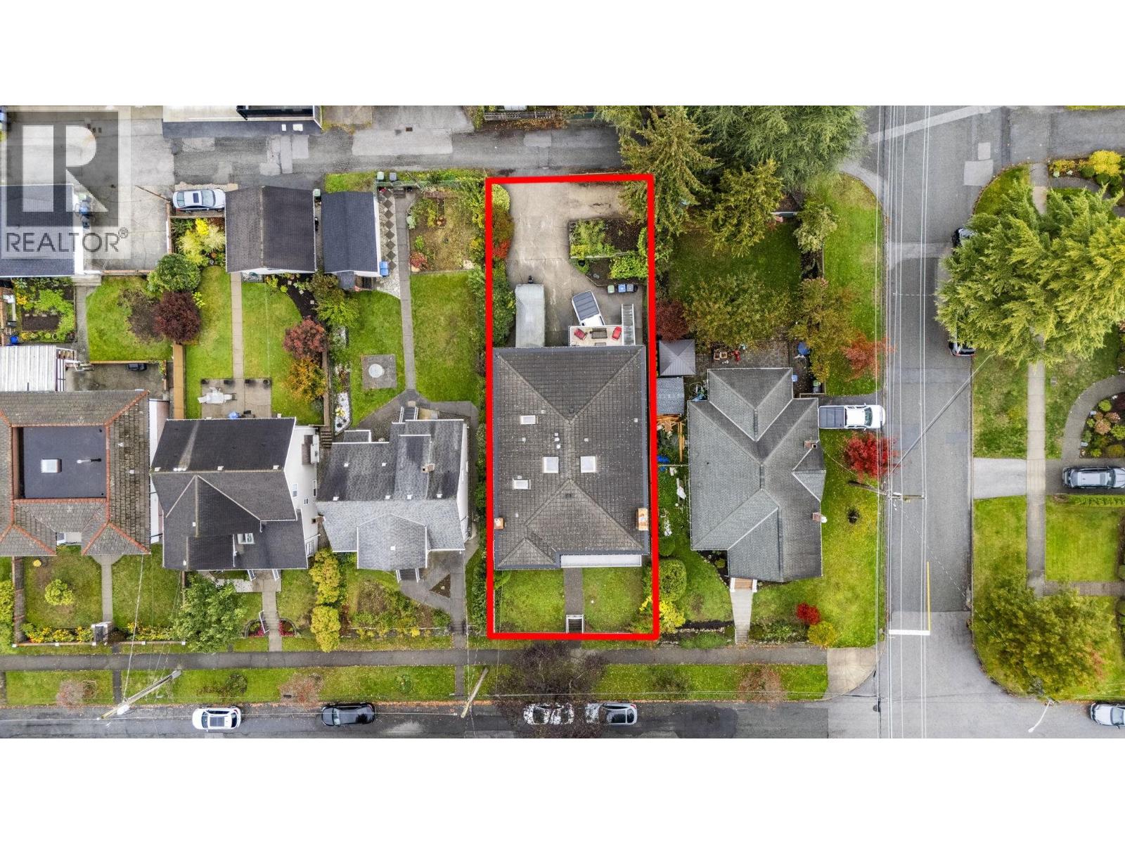 1405 EDINBURGH STREET, New Westminster