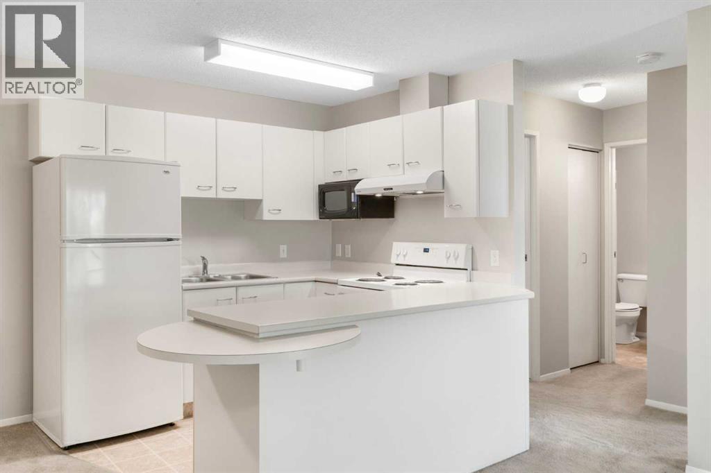 Single Family House for Sale in   Edenwold Heights NW Edgemont Calgary 