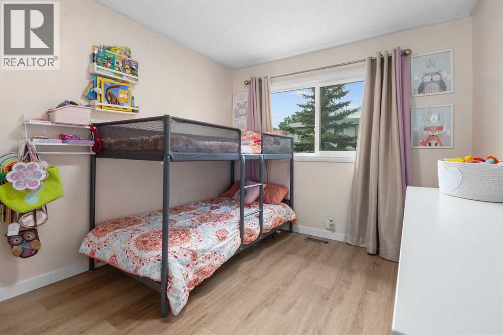 Single Family House Bi-level for Sale in  Woodbine Boulevard SW Woodbine Calgary 