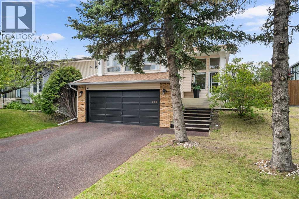 Single Family House Bi-level for Sale in  Woodbine Boulevard SW Woodbine Calgary 
