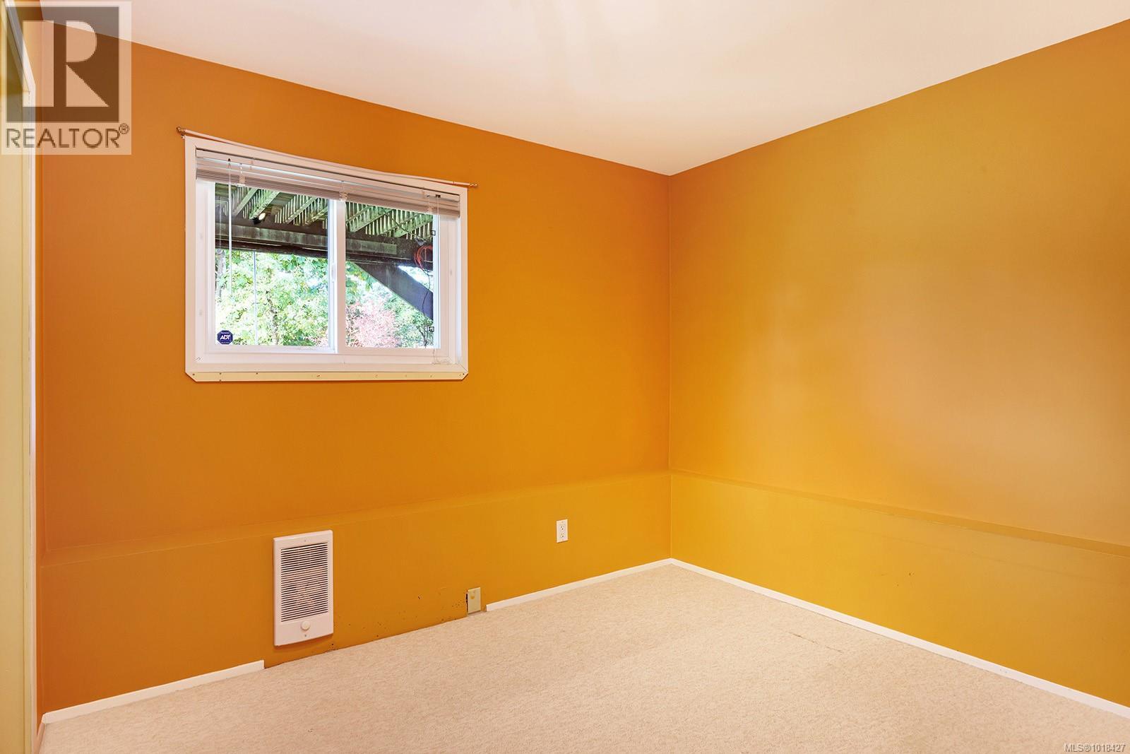 667 Torrence Rd, Comox