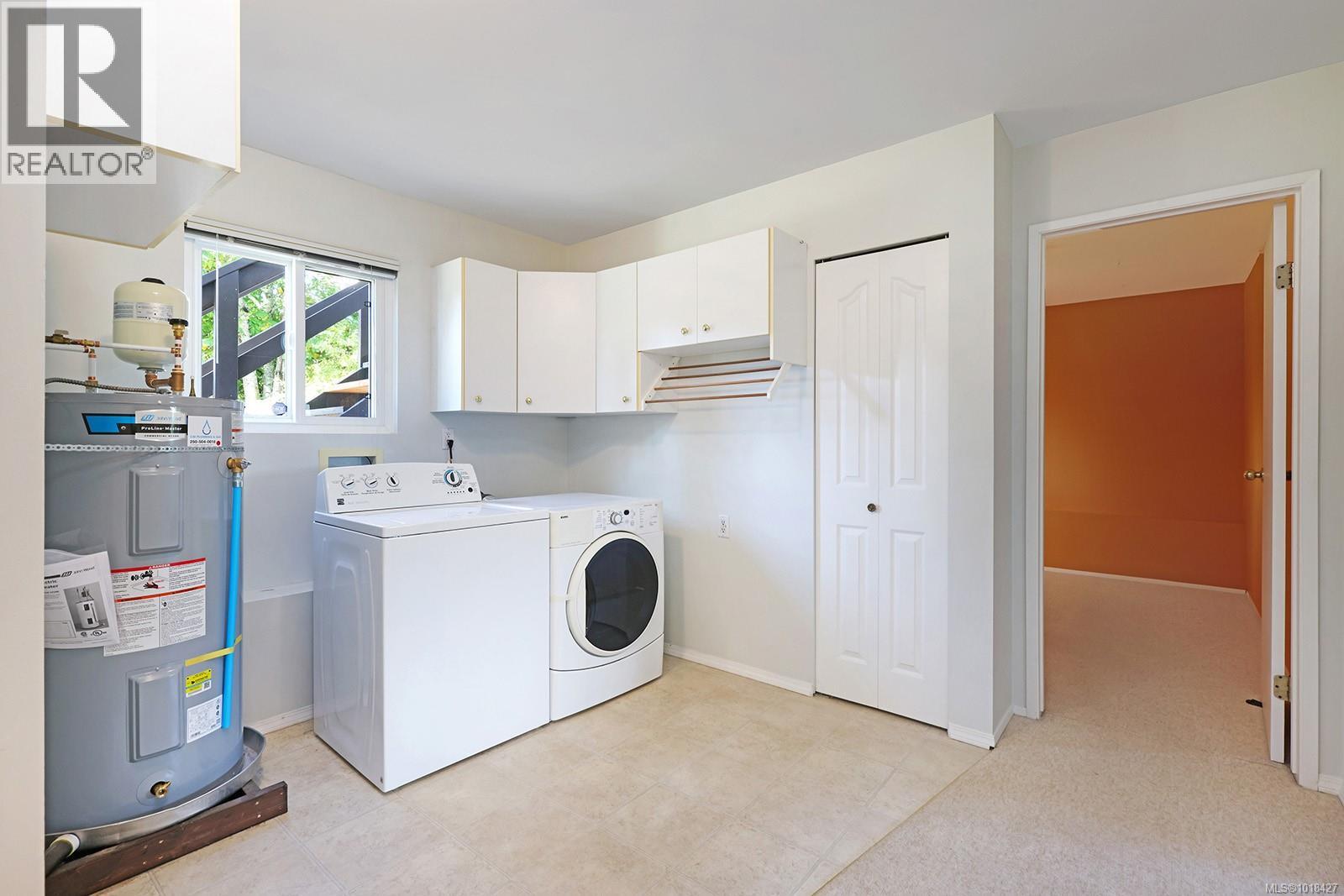 667 Torrence Rd, Comox