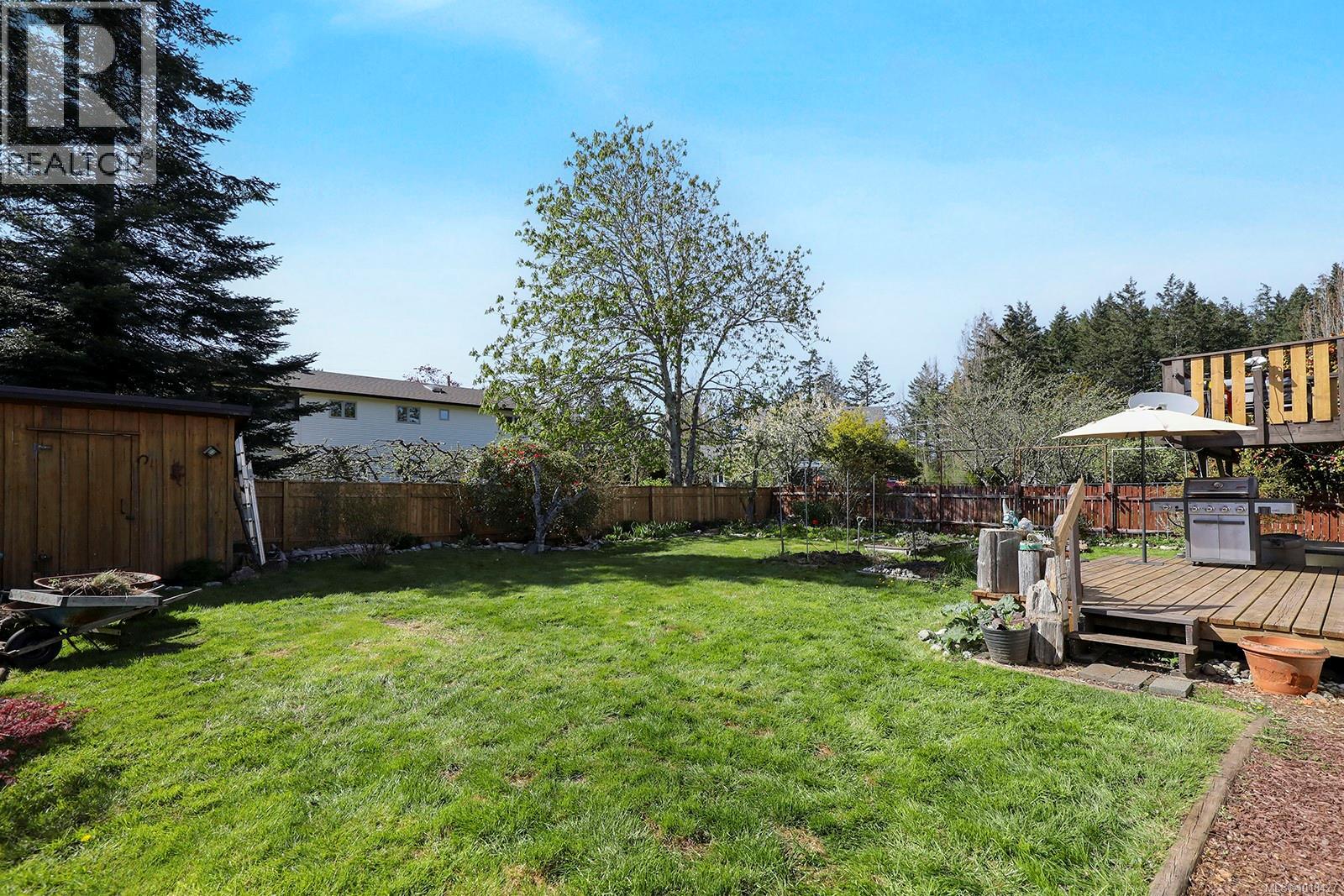 667 Torrence Rd, Comox