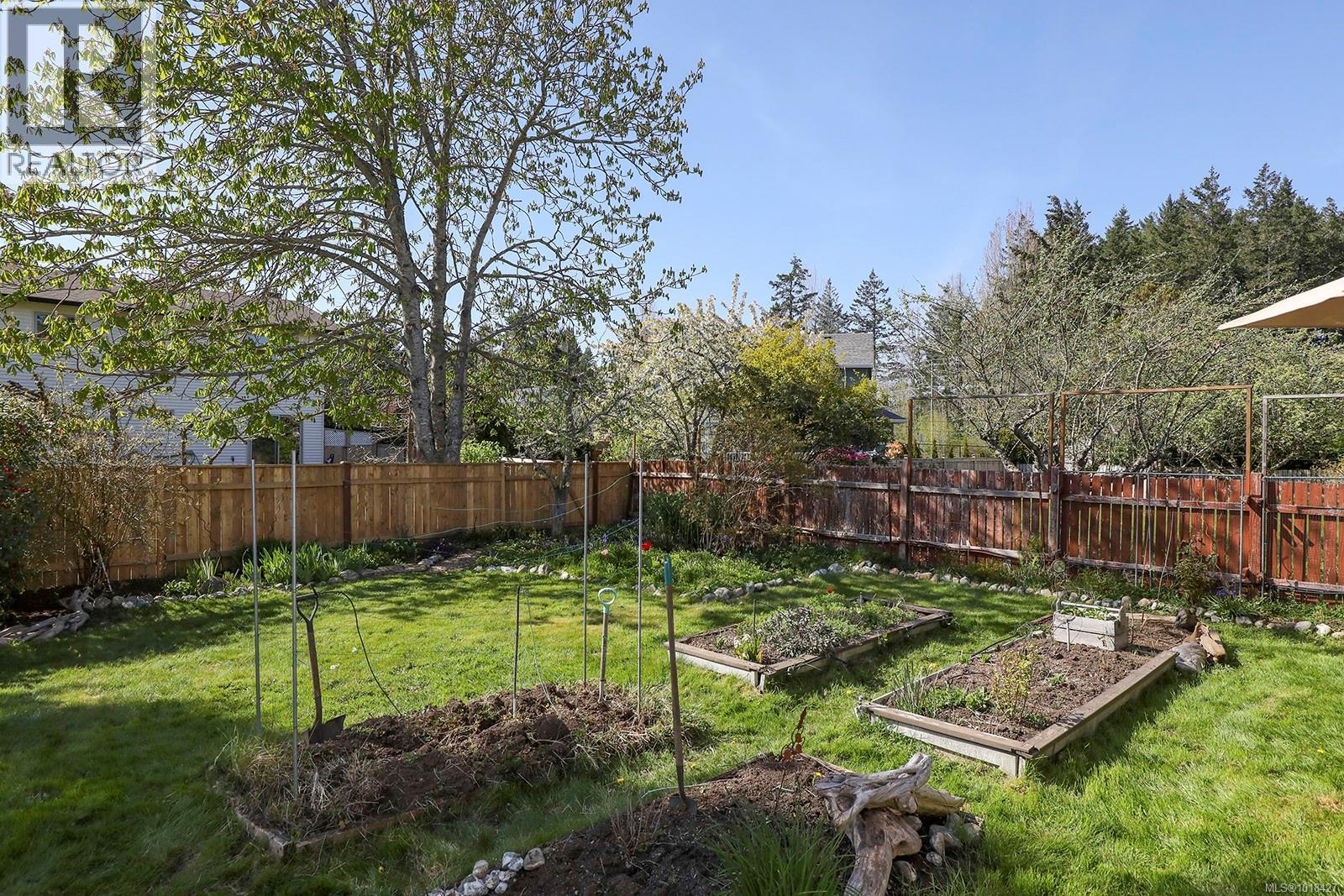 667 Torrence Rd, Comox