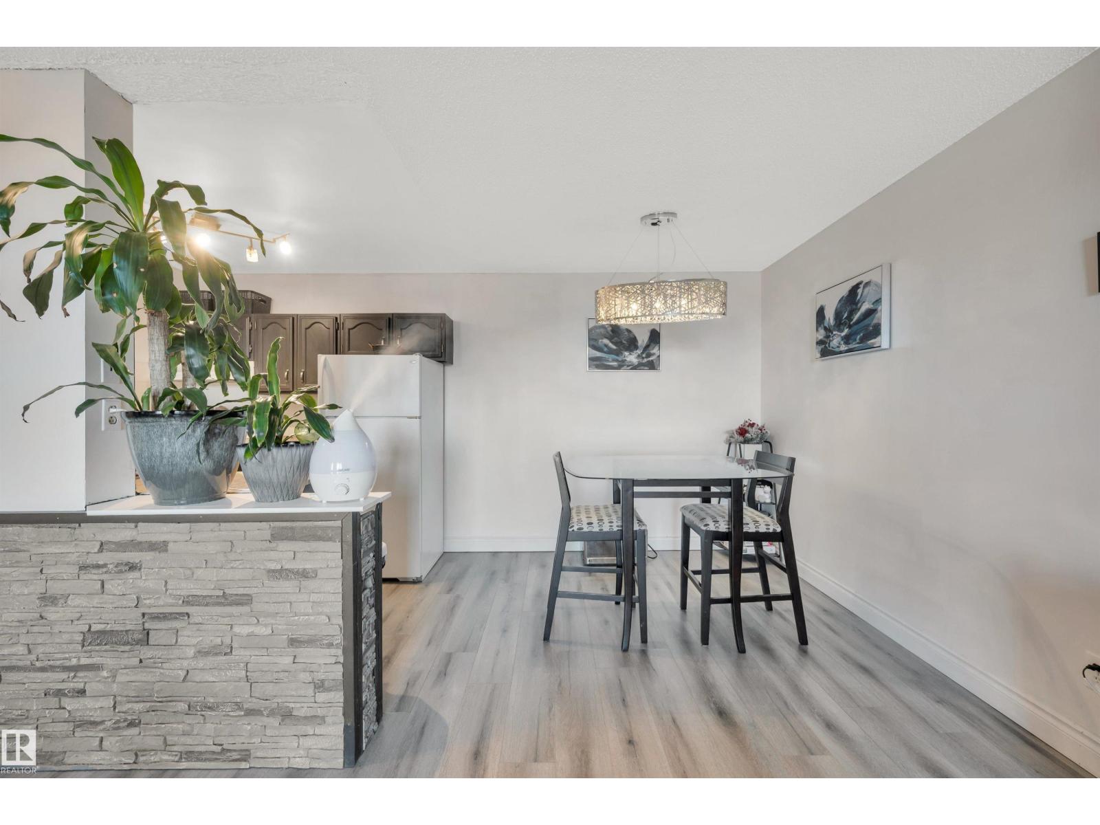 #802 10145 109 ST NW, Edmonton