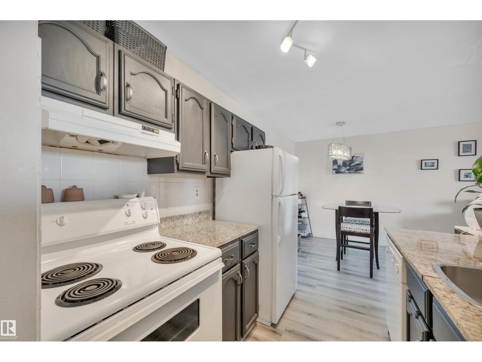 #802 10145 109 ST NW, Edmonton