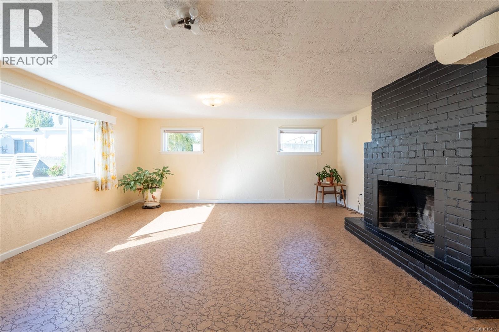 1131 Heald Ave, Esquimalt