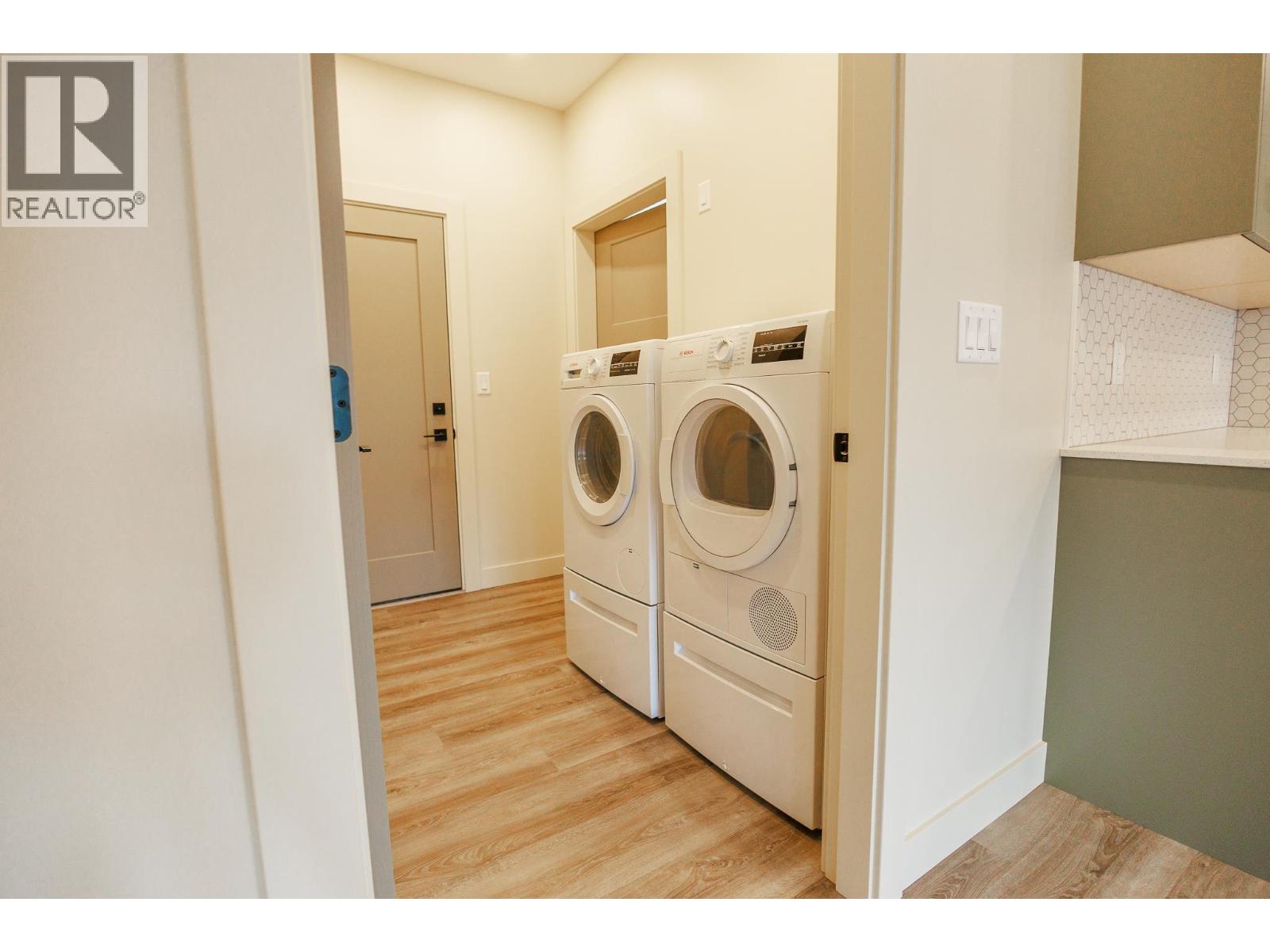 4007 NASH Drive, Terrace