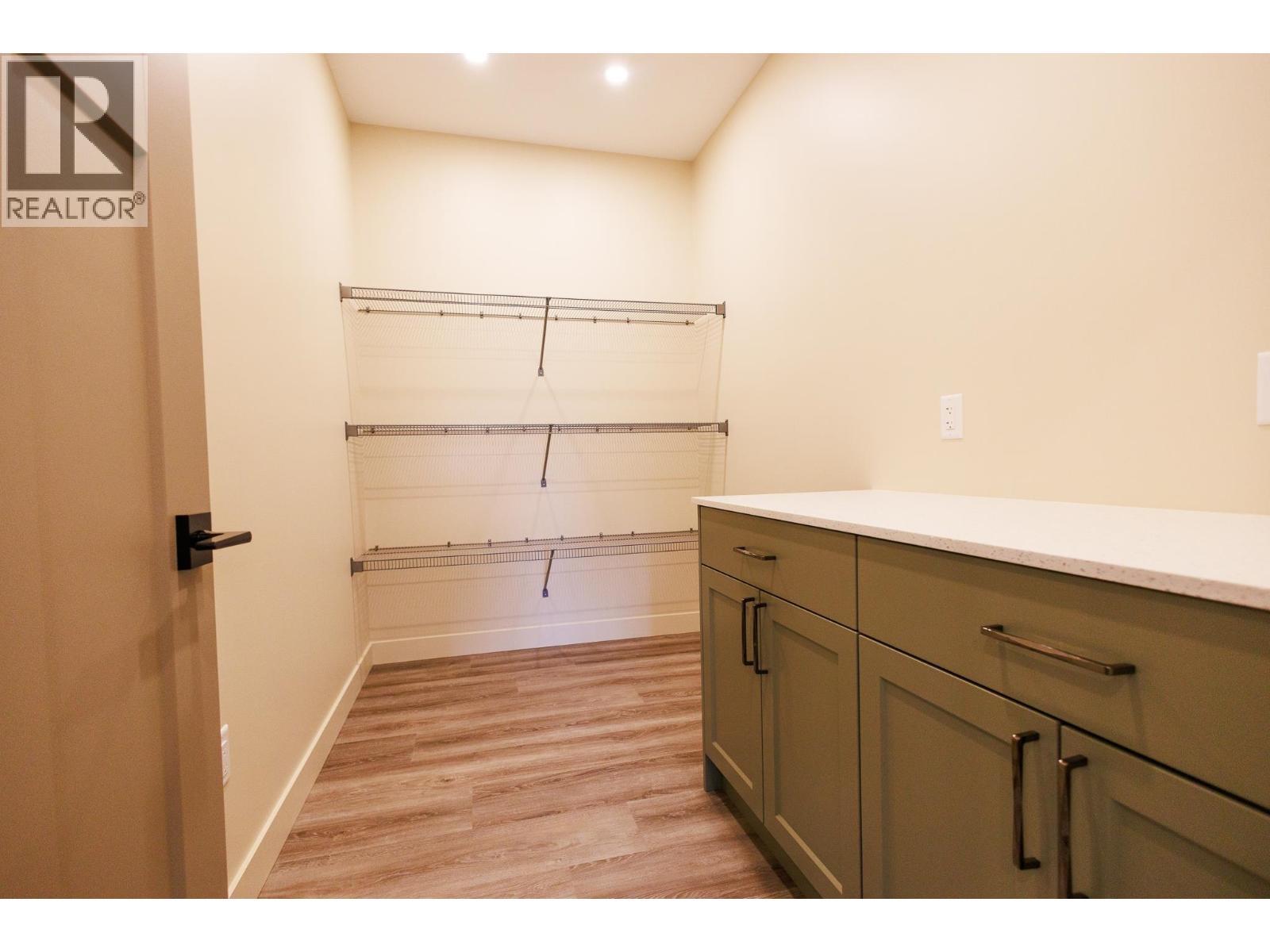 4007 NASH Drive, Terrace