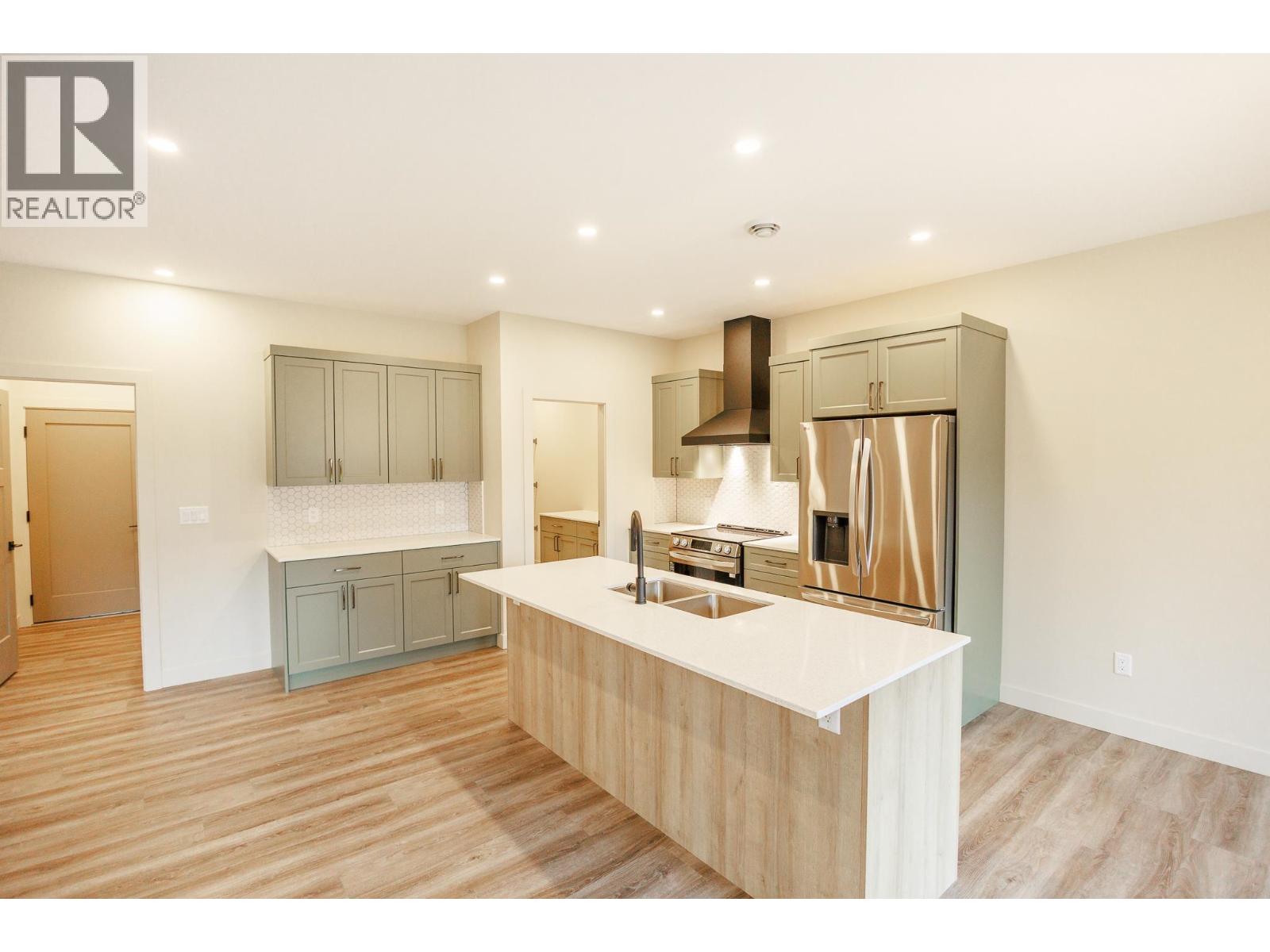 4007 NASH Drive, Terrace