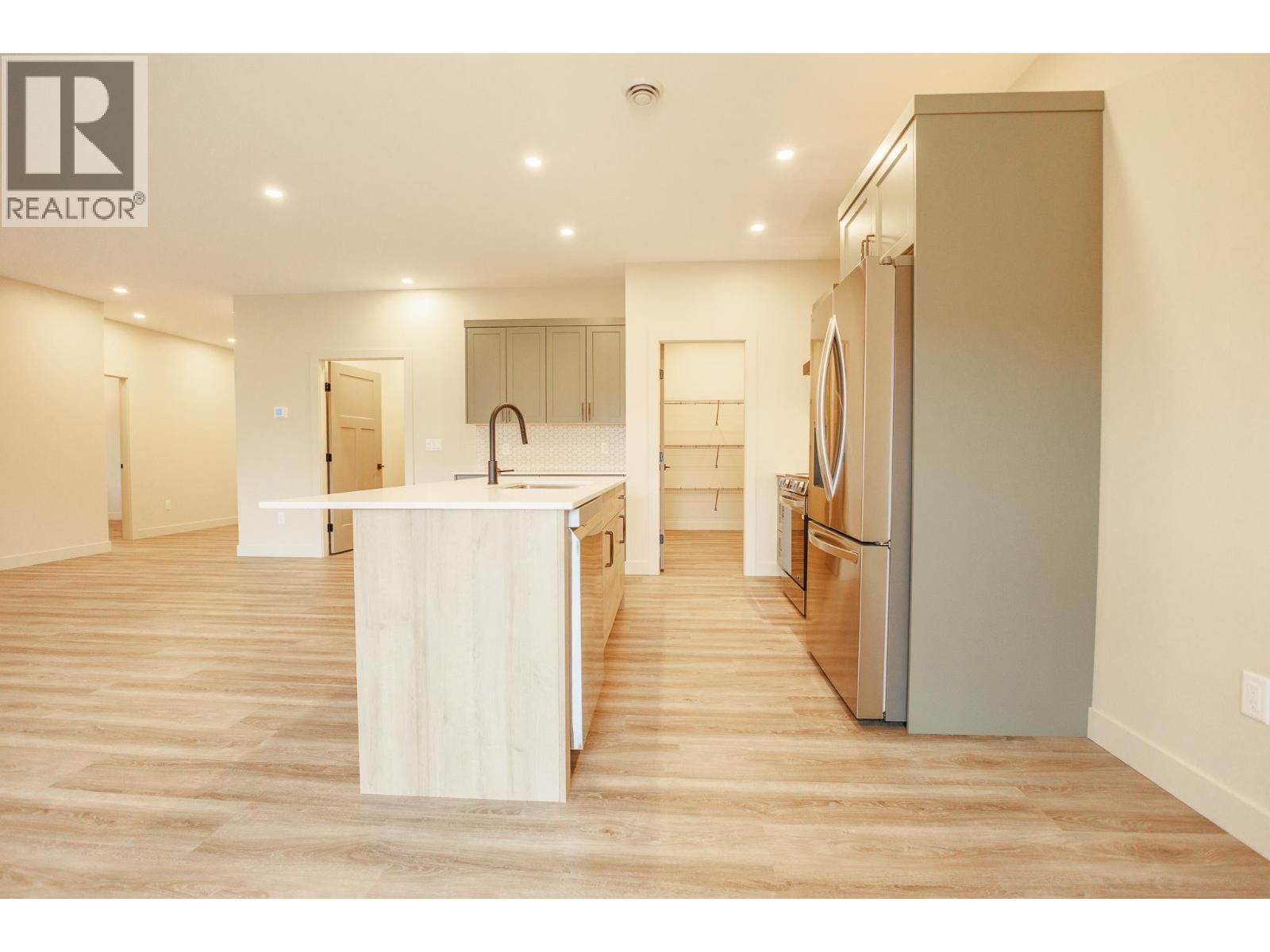 4007 NASH Drive, Terrace