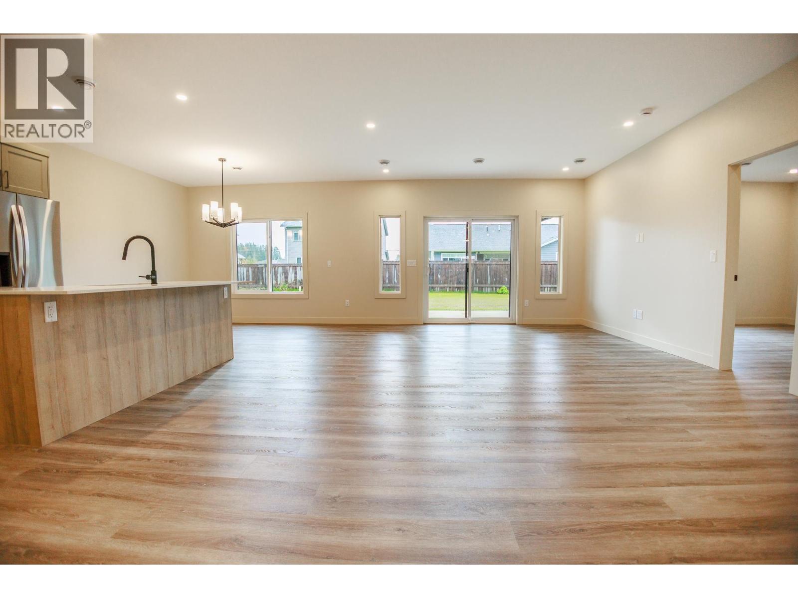 4007 NASH Drive, Terrace