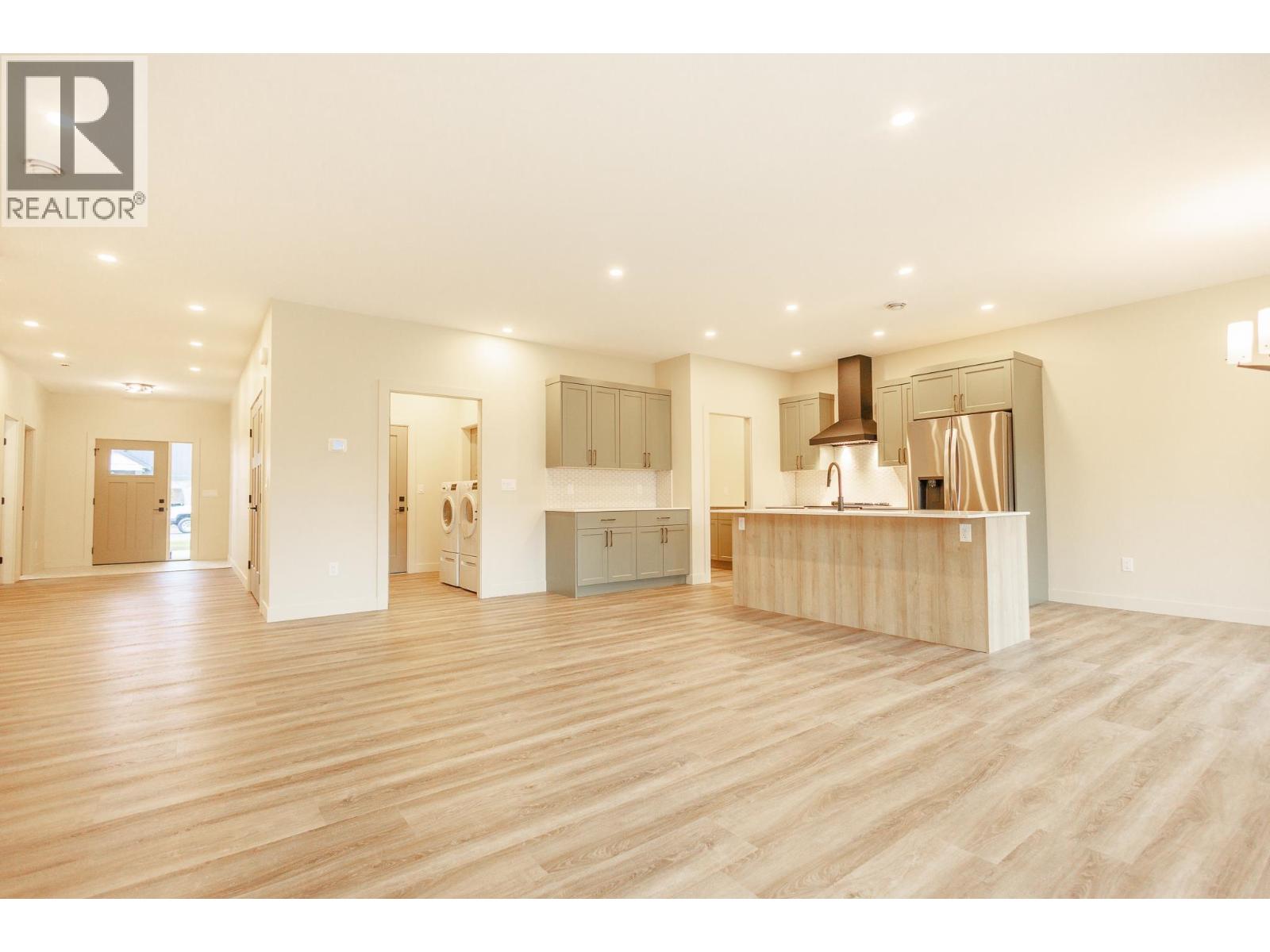 4007 NASH Drive, Terrace