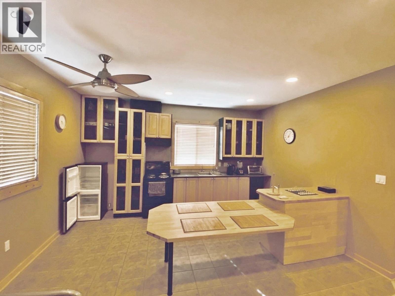 3325 Barriere South Road, Barriere