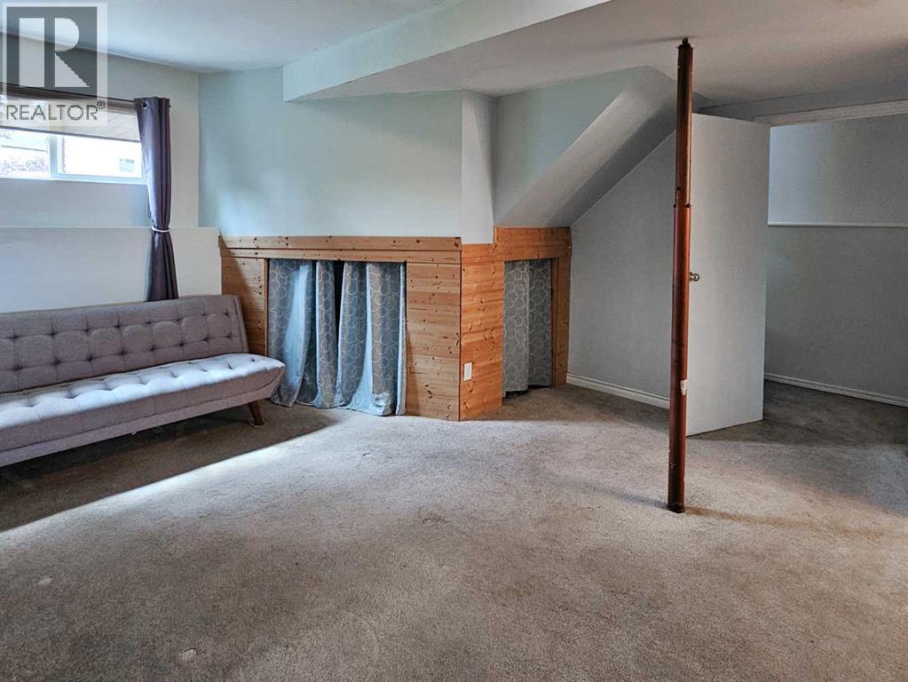 Single Family House Bi-level for Sale in  Hidden Spring Green NW Hidden Valley Calgary 