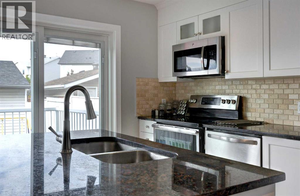 Single Family House for Sale in  Tuscany Springs Way NW Tuscany Calgary 