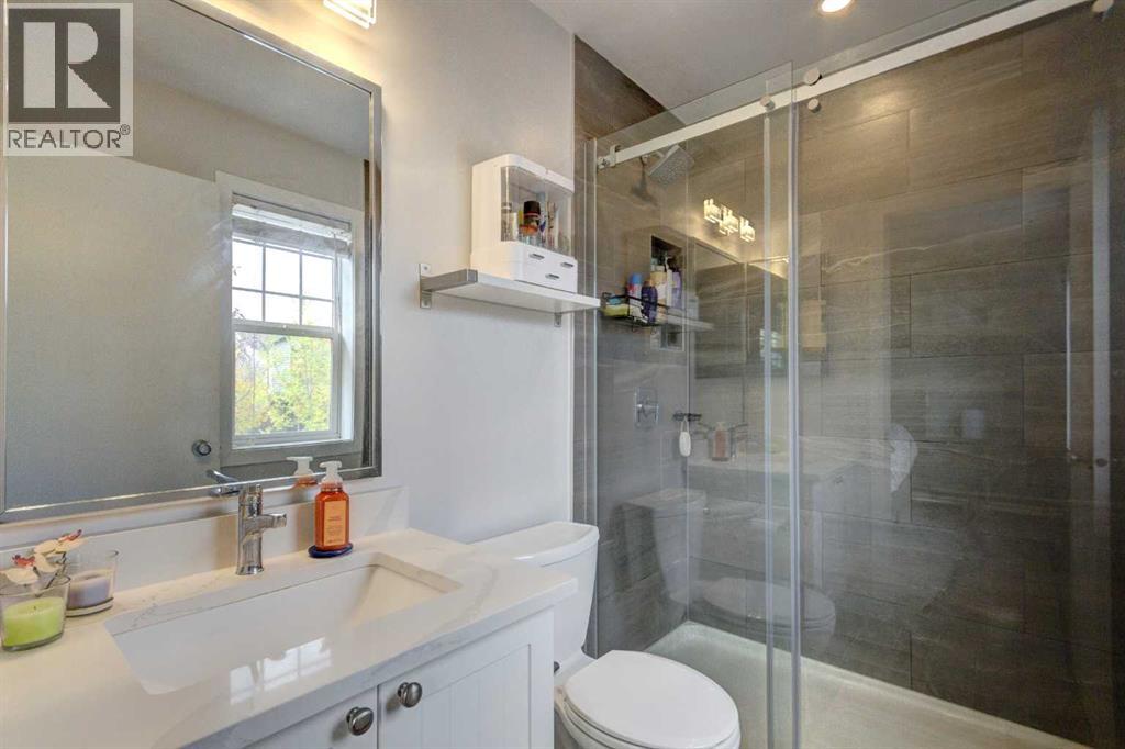 Single Family House for Sale in  Tuscany Springs Way NW Tuscany Calgary 