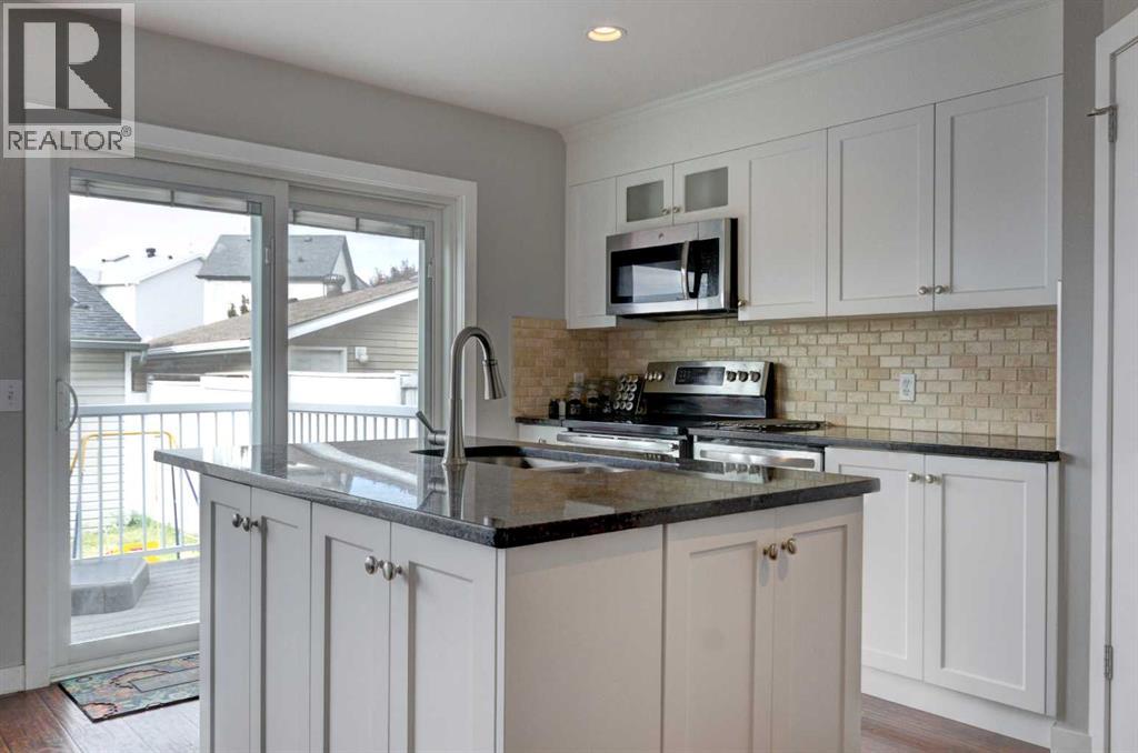 Single Family House for Sale in  Tuscany Springs Way NW Tuscany Calgary 