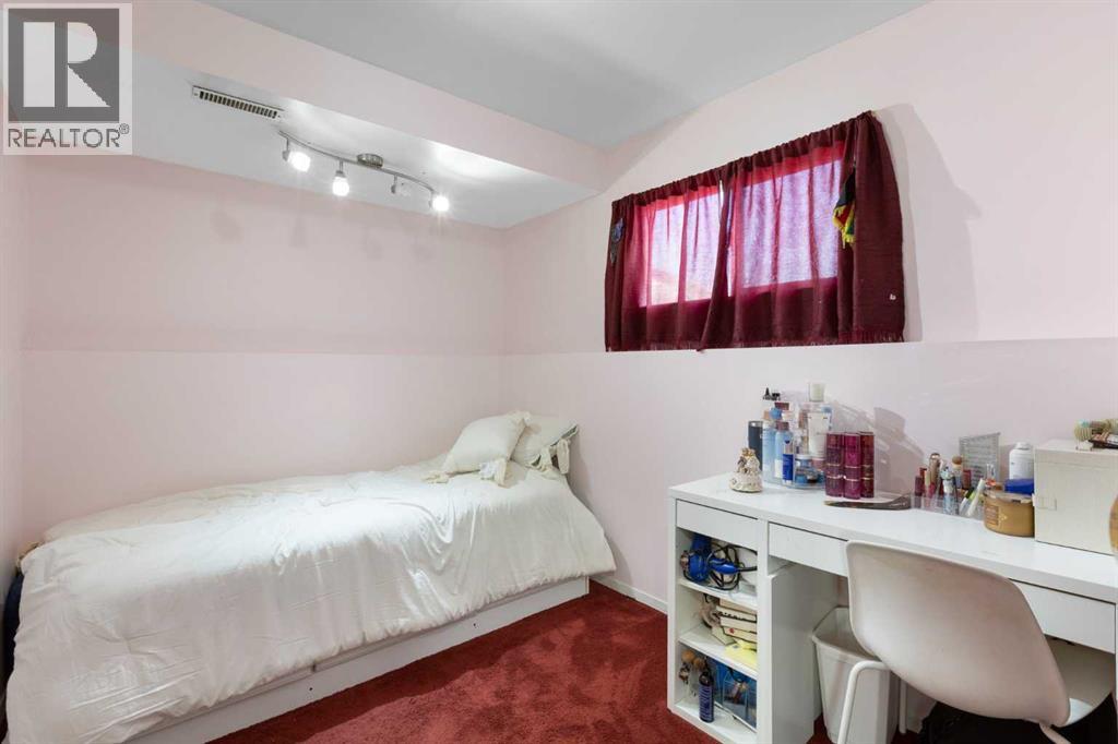 Single Family House 4 Level for Sale in  Coverdale Court NE Coventry Hills Calgary 