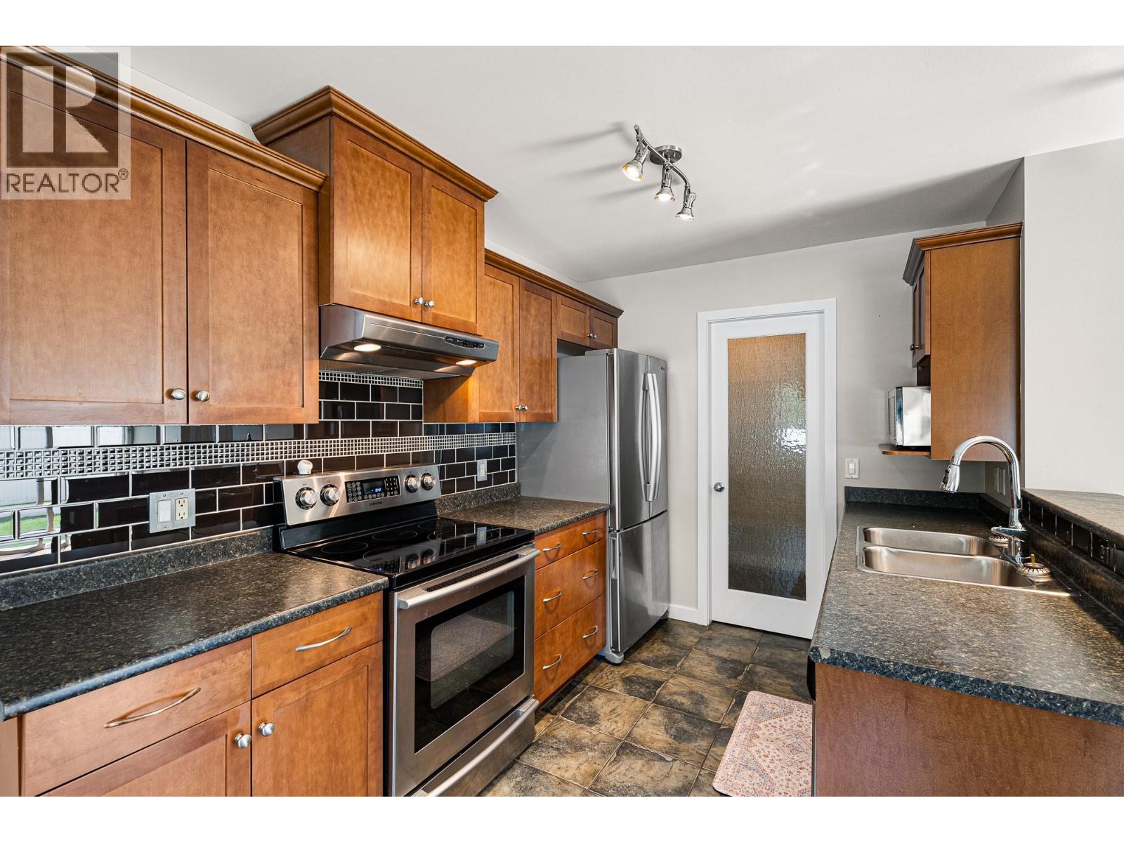 2060 12th Avenue NE Unit# 3, Salmon Arm