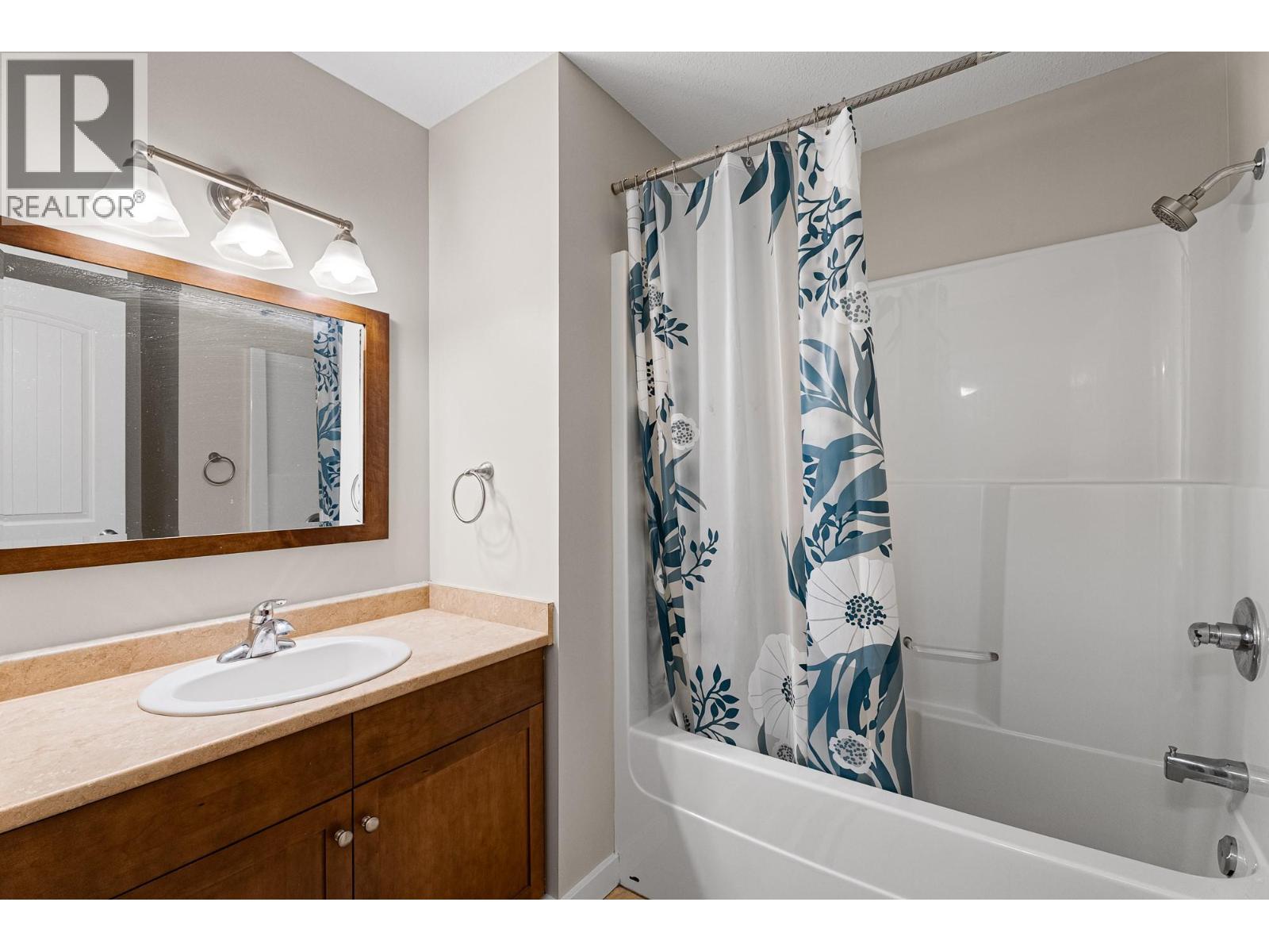 2060 12th Avenue NE Unit# 3, Salmon Arm