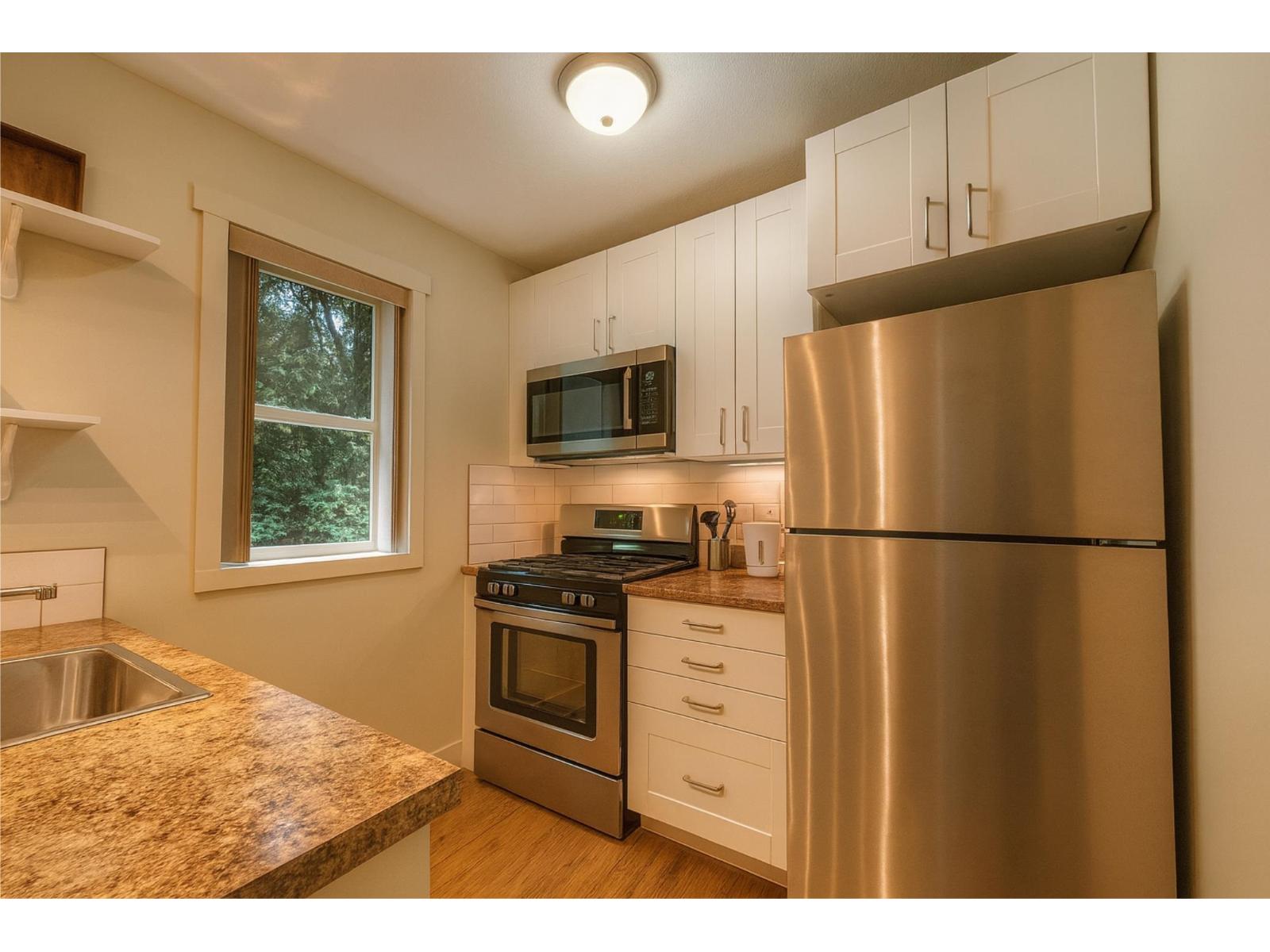 3048 HOT SPRINGS ROAD, Agassiz, Agassiz