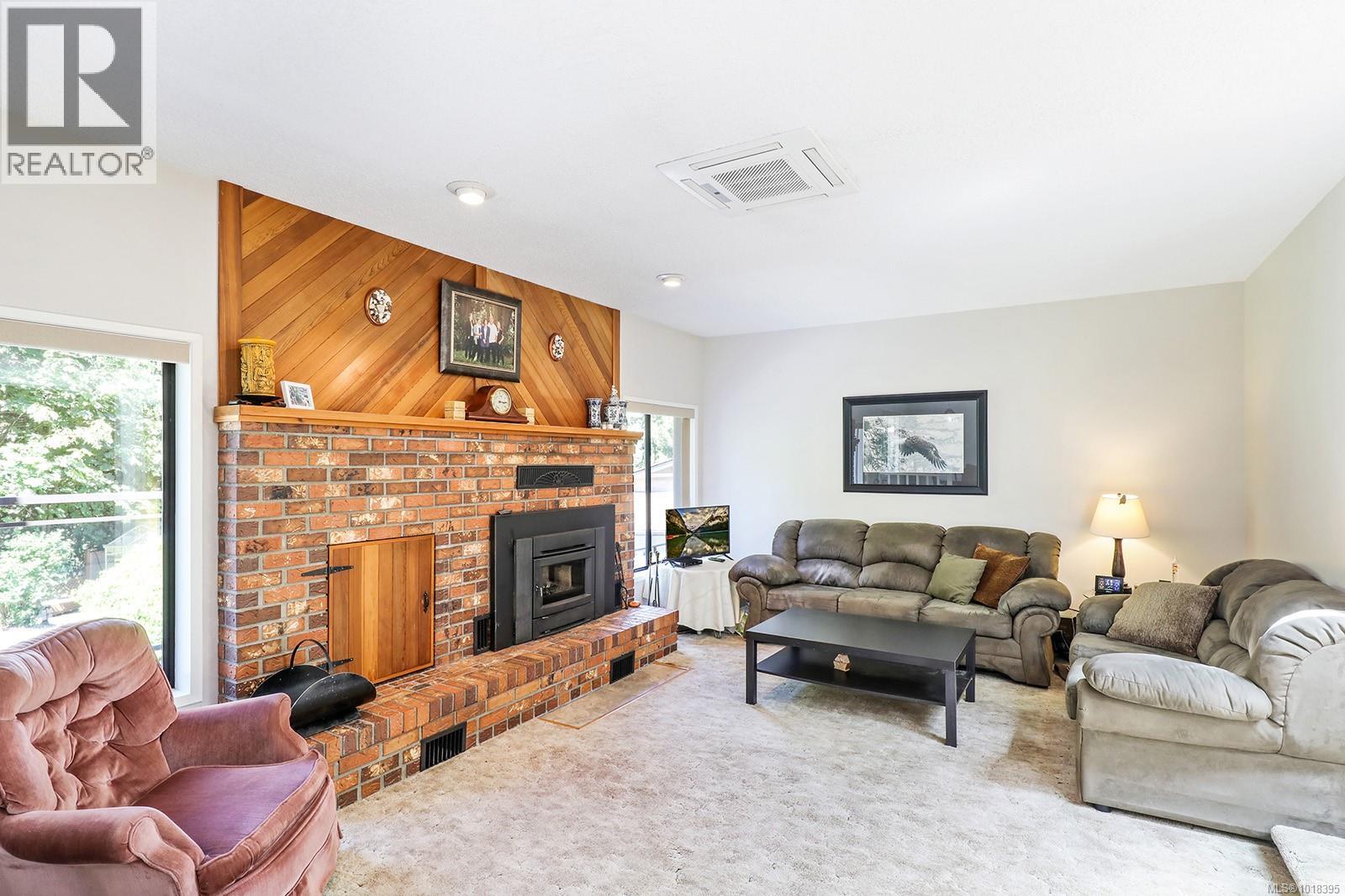 970 McLean Rd, Qualicum Beach