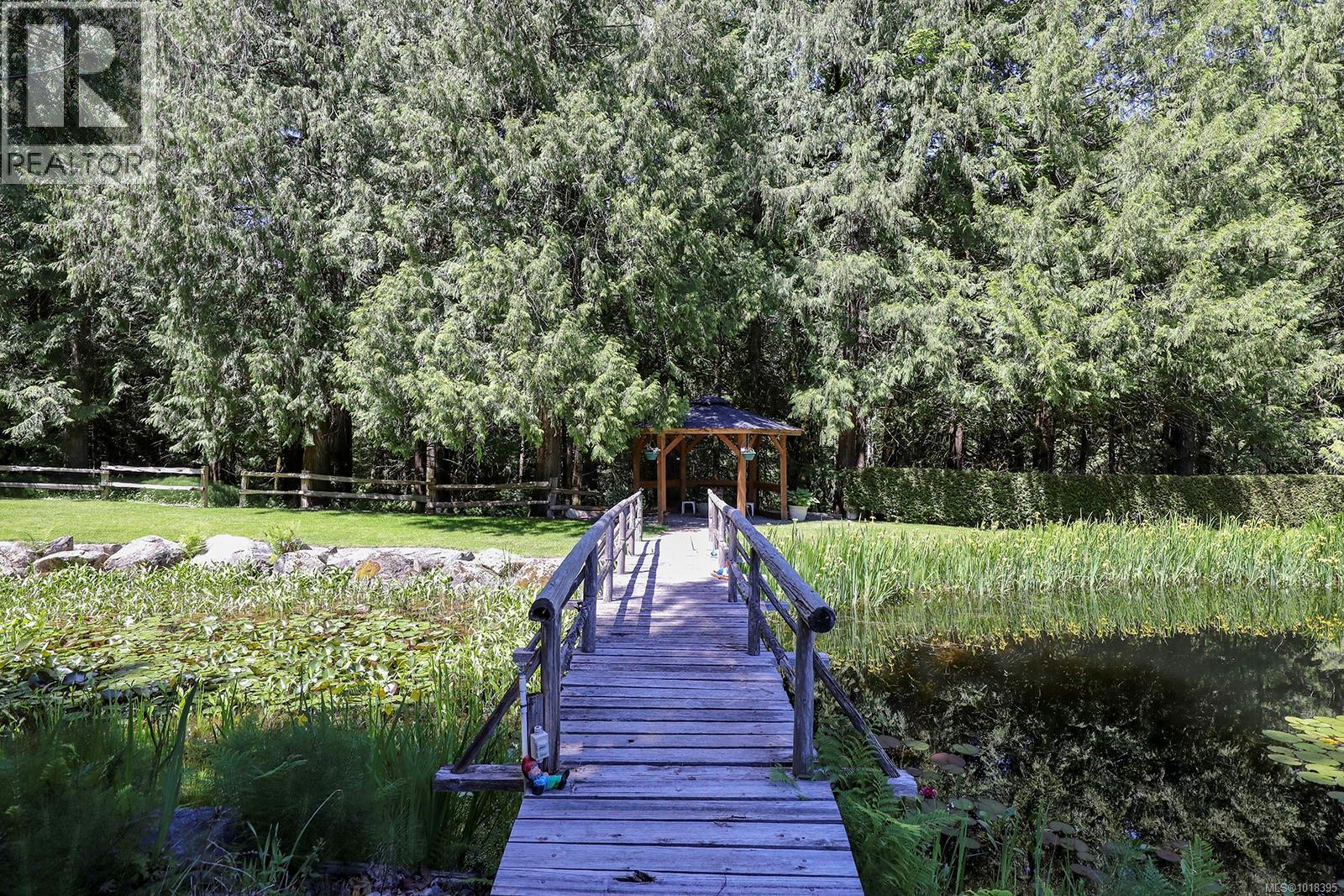 970 McLean Rd, Qualicum Beach