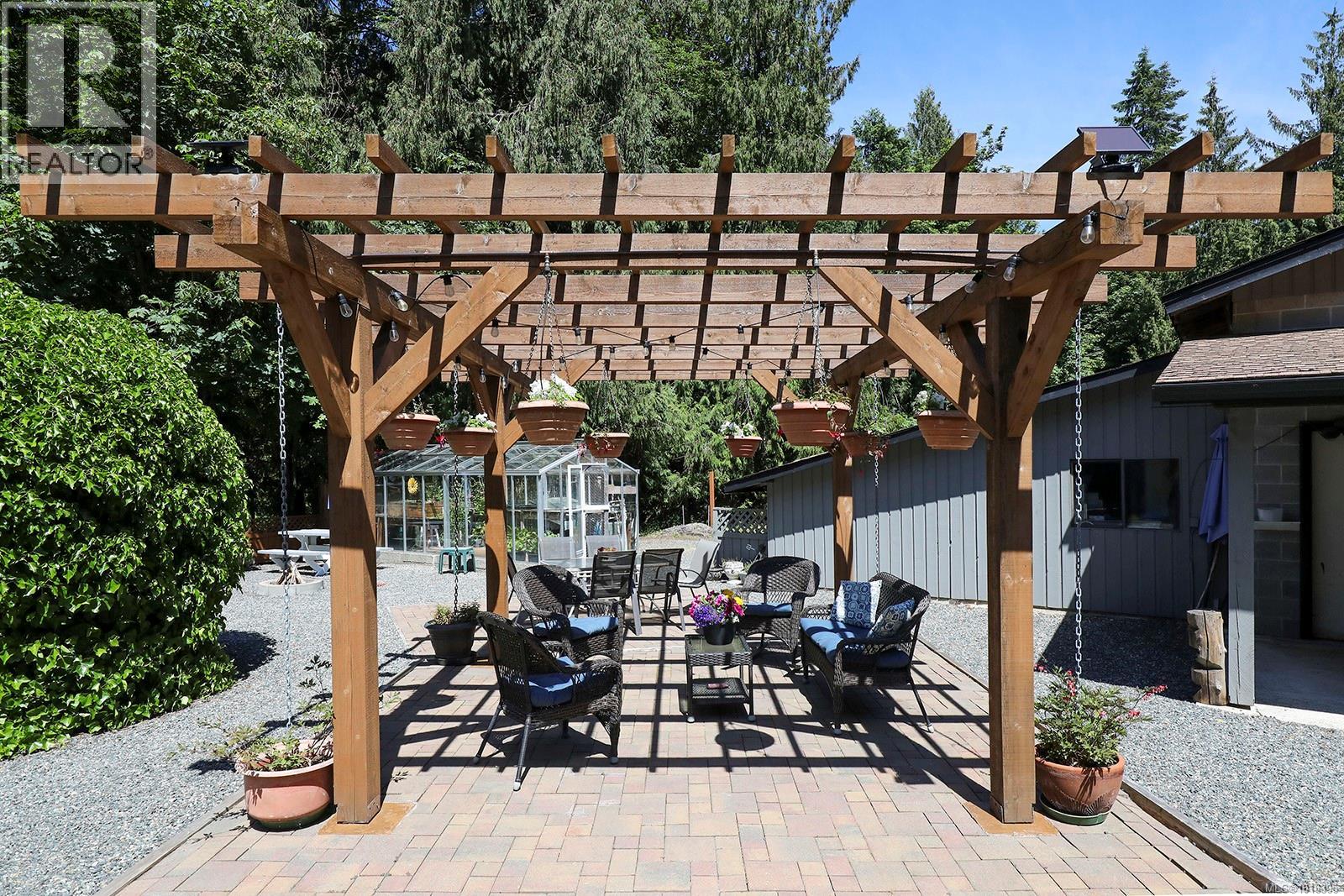 970 McLean Rd, Qualicum Beach