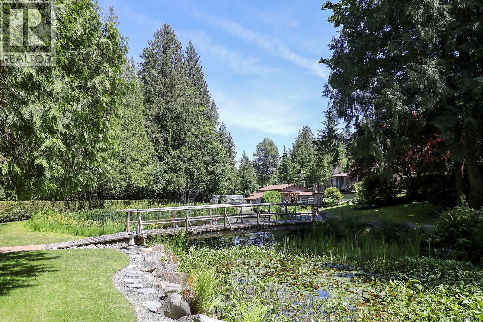 970 McLean Rd, Qualicum Beach