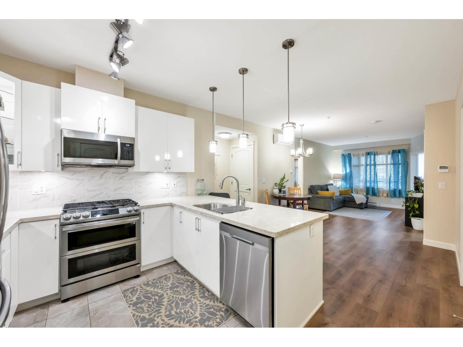 213 20325 85 AVENUE, Langley