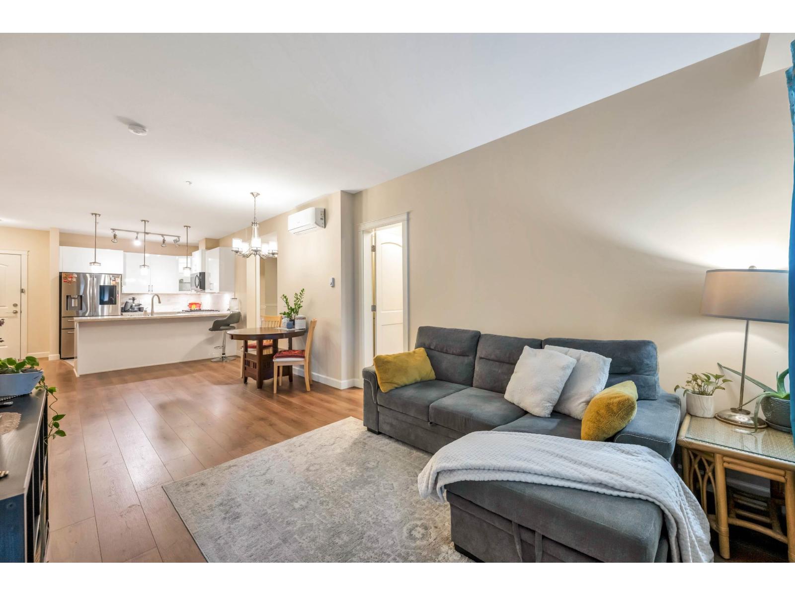 213 20325 85 AVENUE, Langley