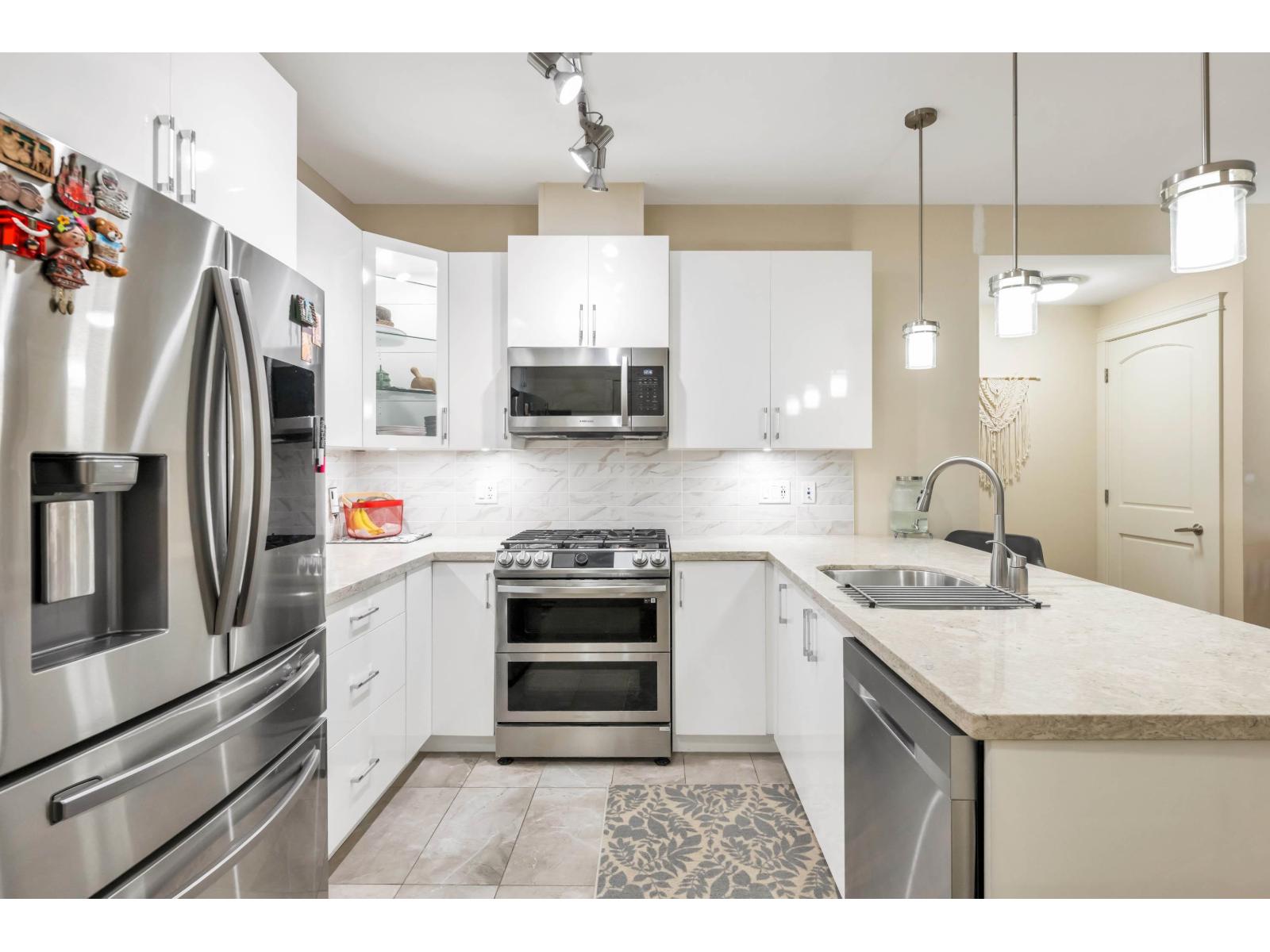 213 20325 85 AVENUE, Langley