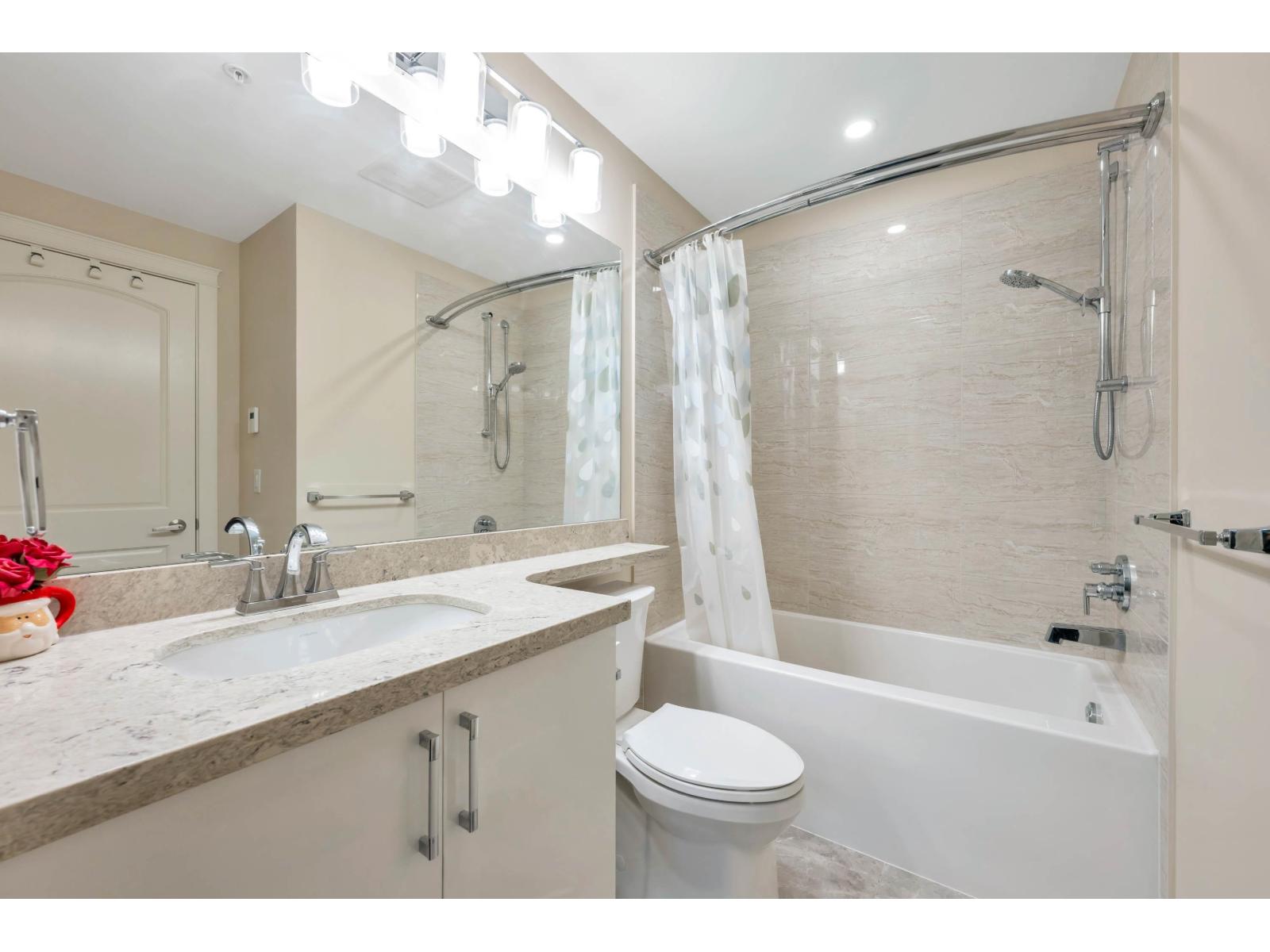 213 20325 85 AVENUE, Langley