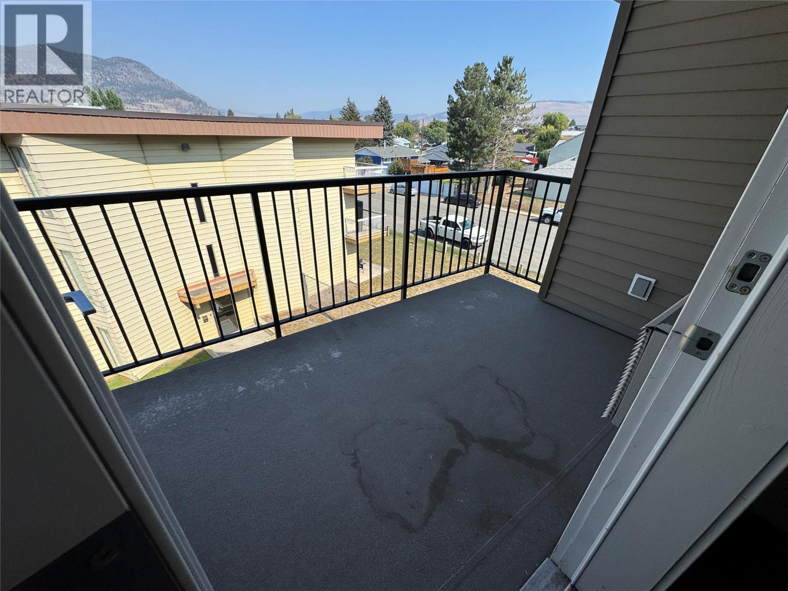 1701 MENZIES Street Unit# 302, Merritt