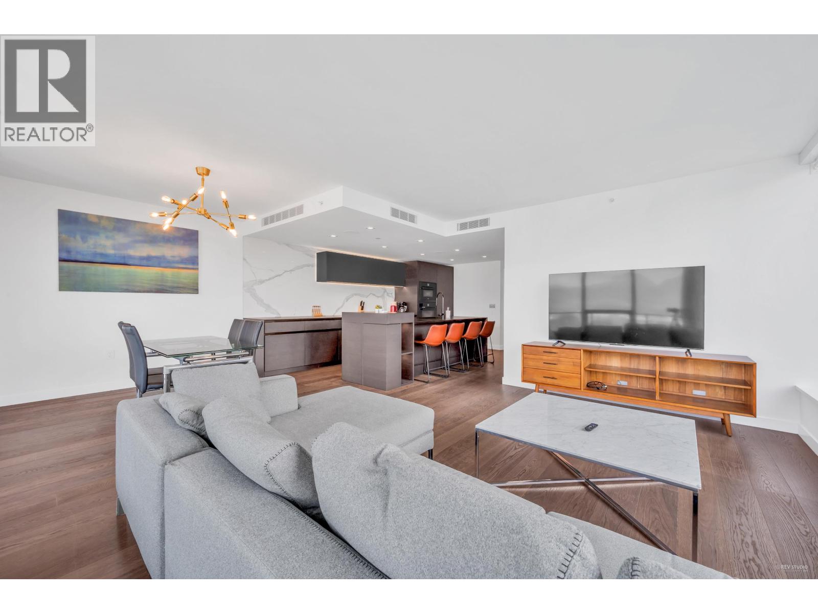 2001 620 CARDERO STREET, Vancouver