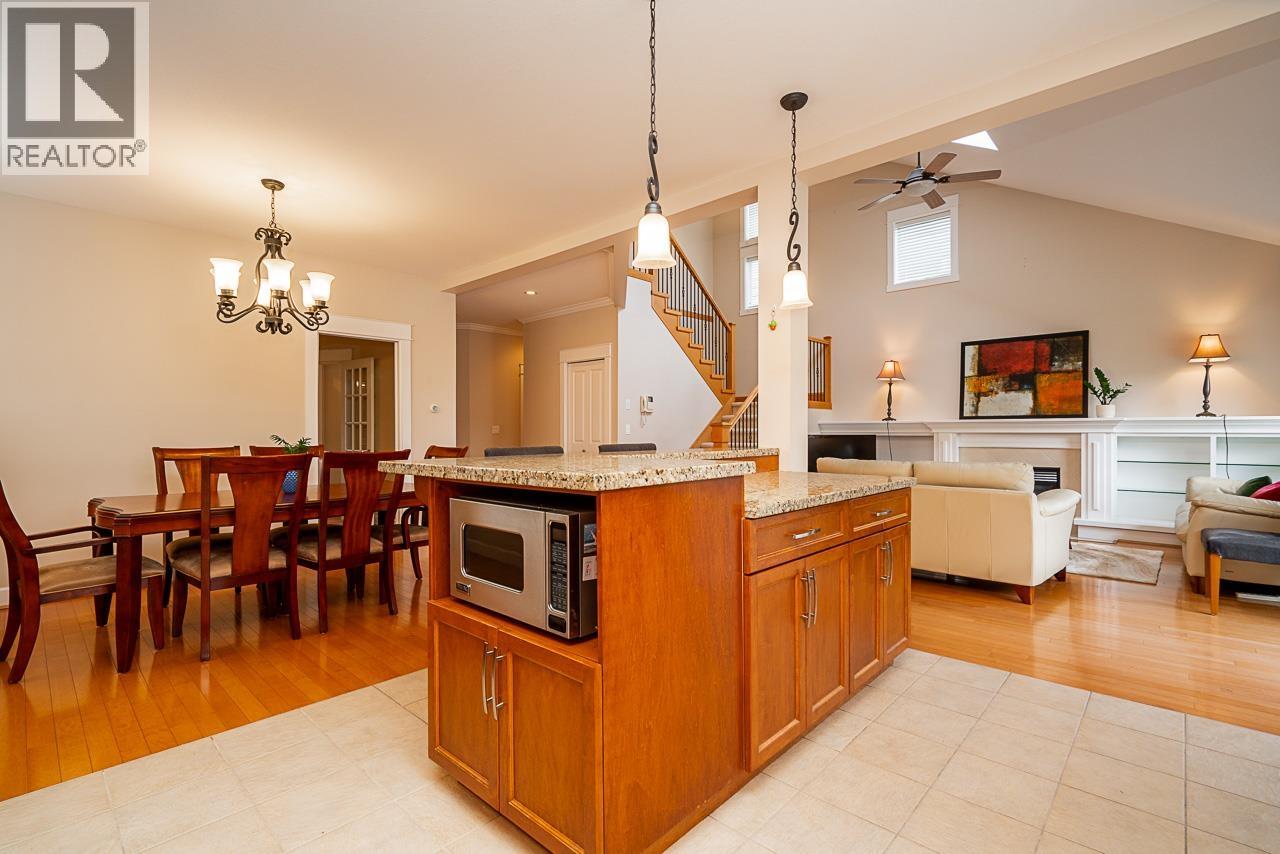 6028 DUNSMUIR Crescent, Richmond