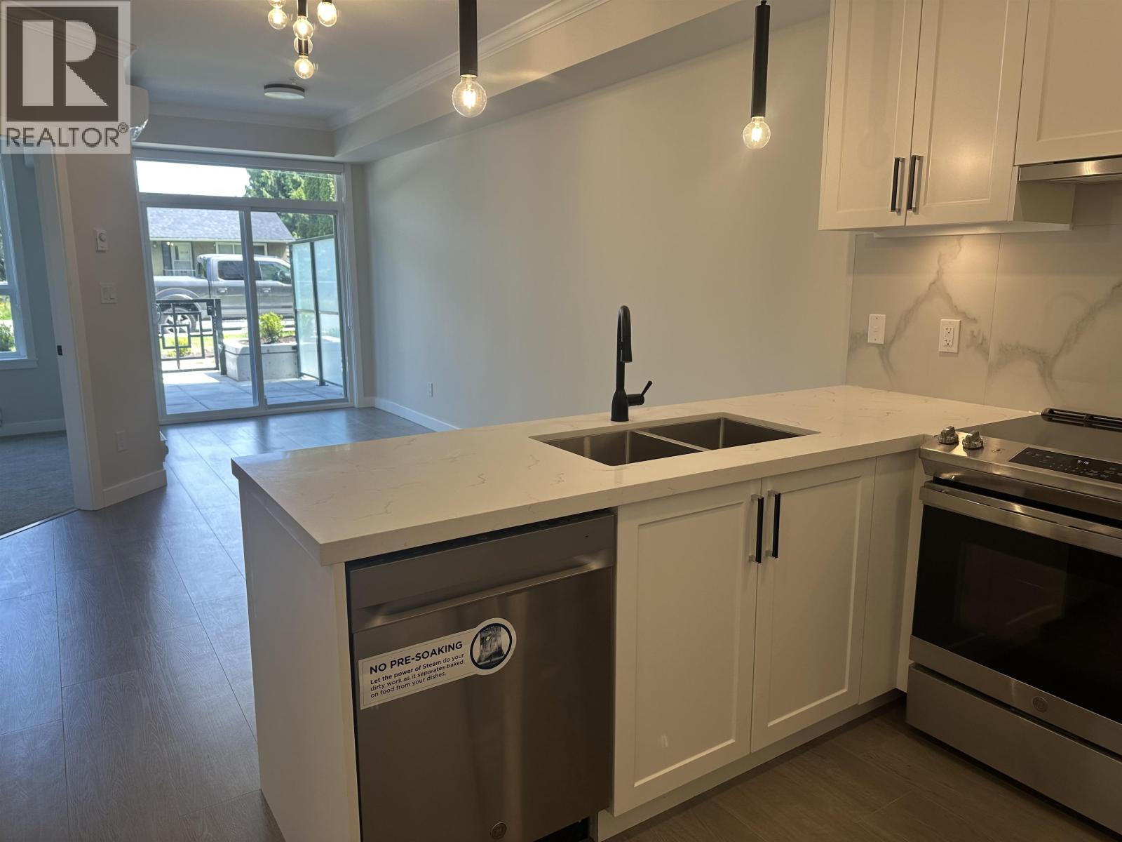 104 12109 223 STREET, Maple Ridge