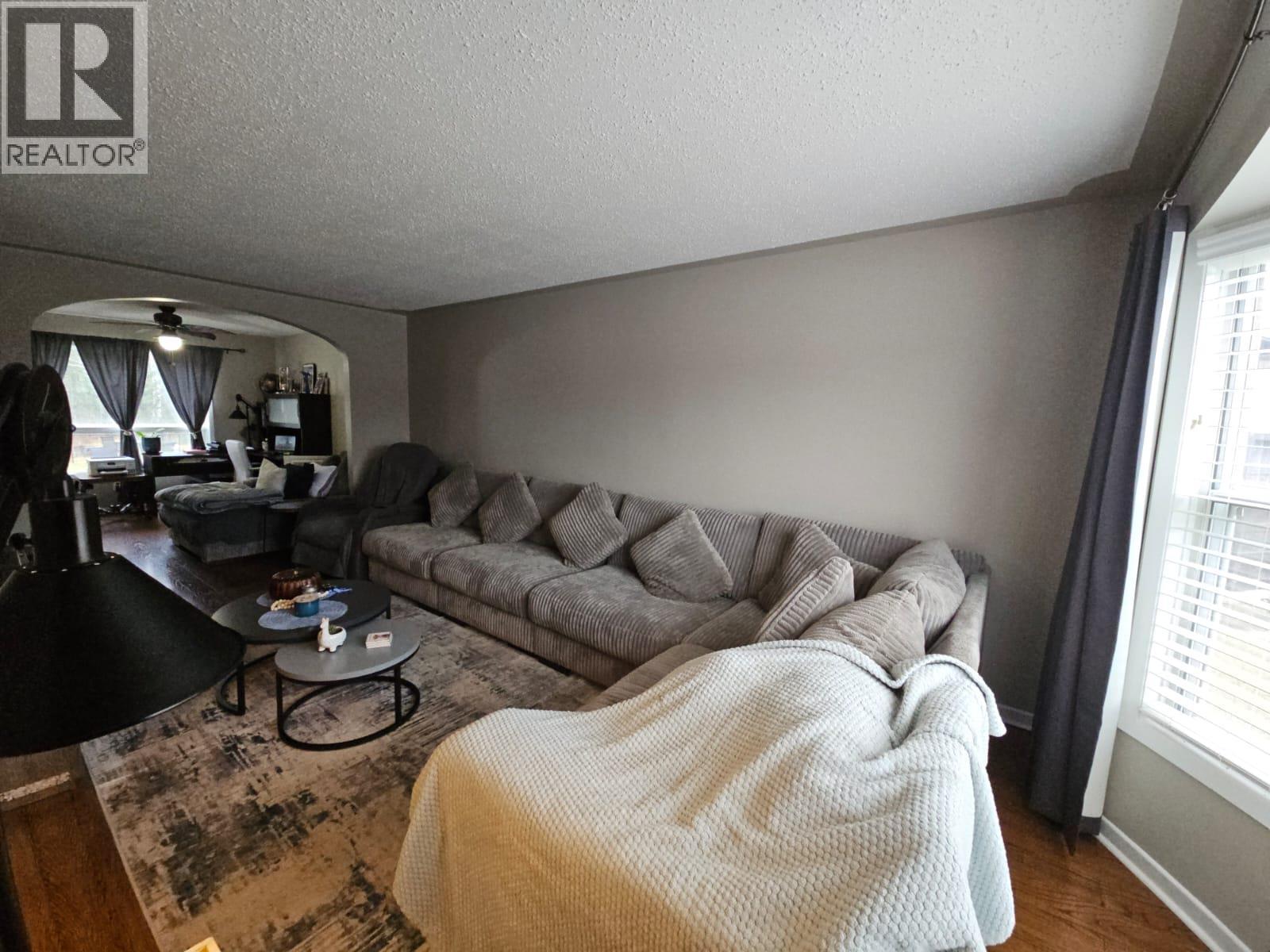 8 Sentinal Place, Tumbler Ridge