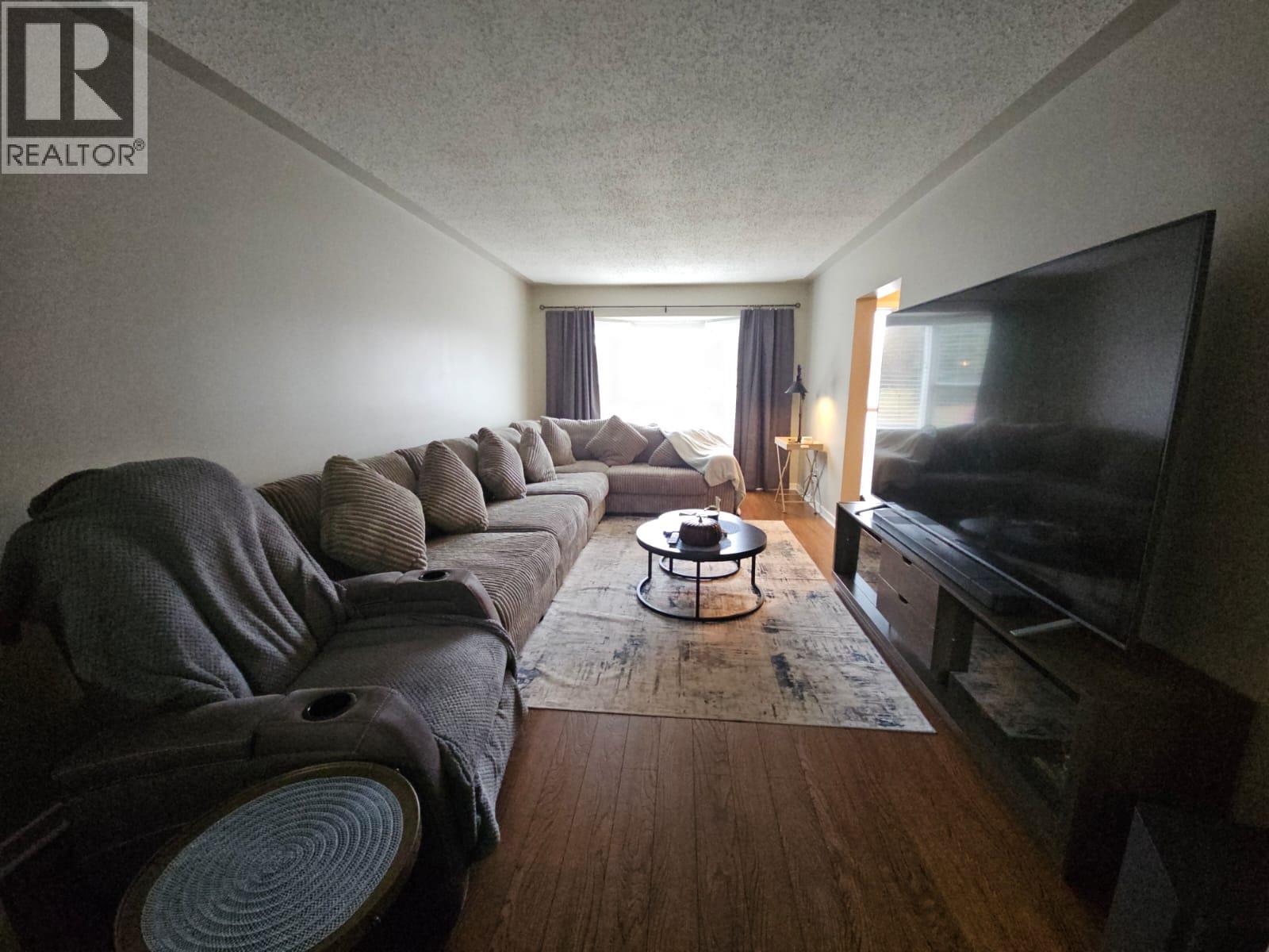 8 Sentinal Place, Tumbler Ridge