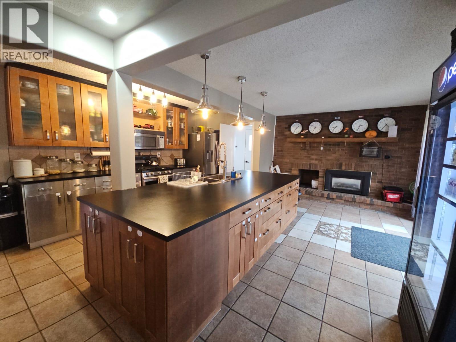 8 Sentinal Place, Tumbler Ridge