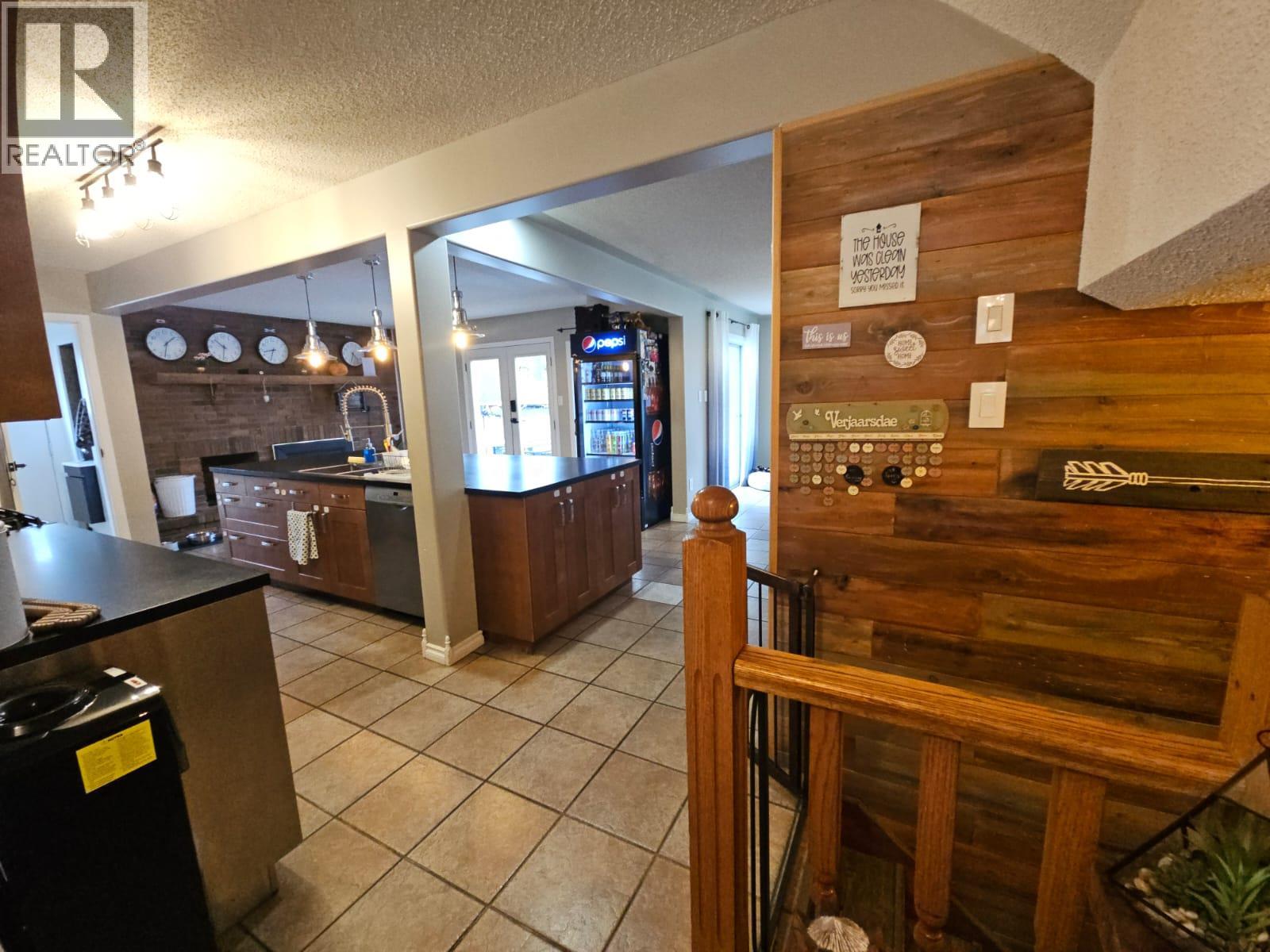 8 Sentinal Place, Tumbler Ridge