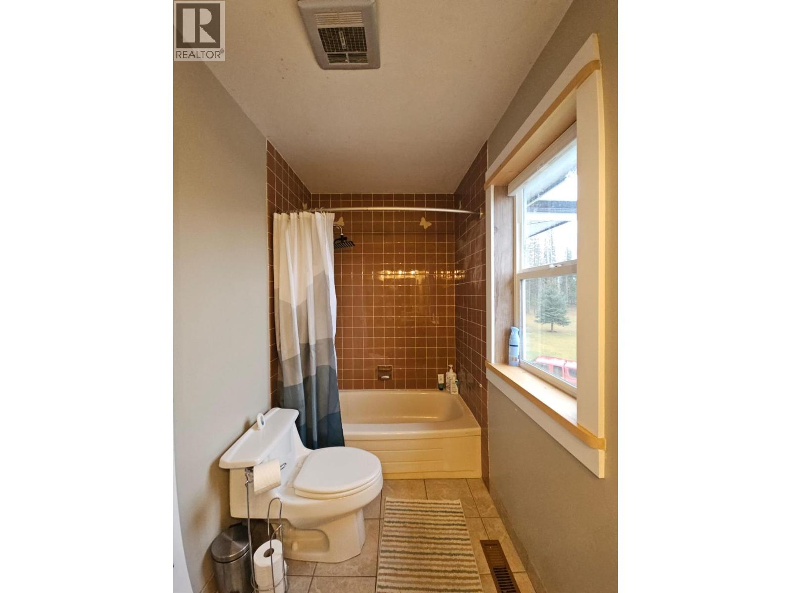 8 Sentinal Place, Tumbler Ridge